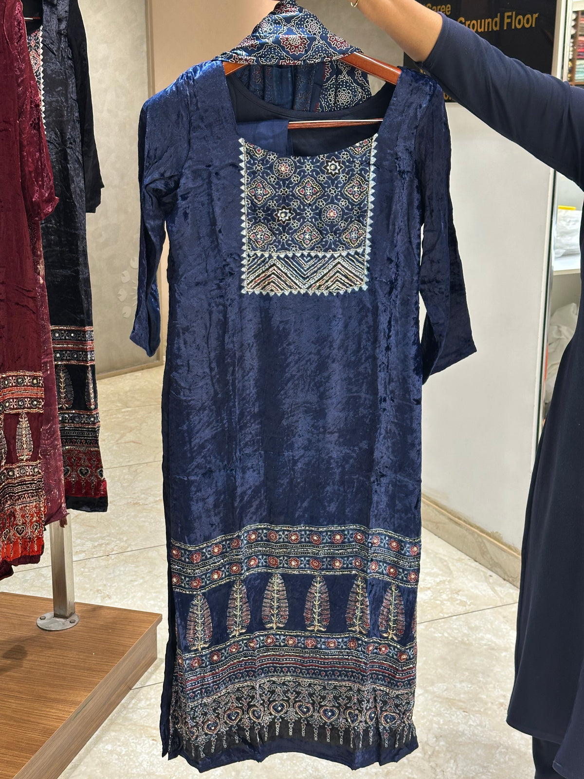 IHA'S IN-HOUSE VELVET TOP,BOTTOM AND DUPATTA - IHA 36011