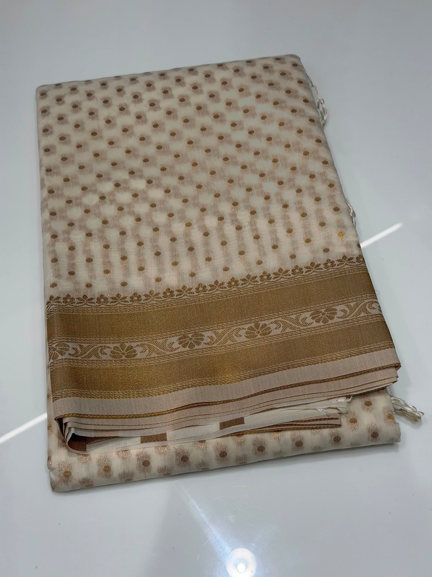 OFFER ONAM SAREES - IHA 34582