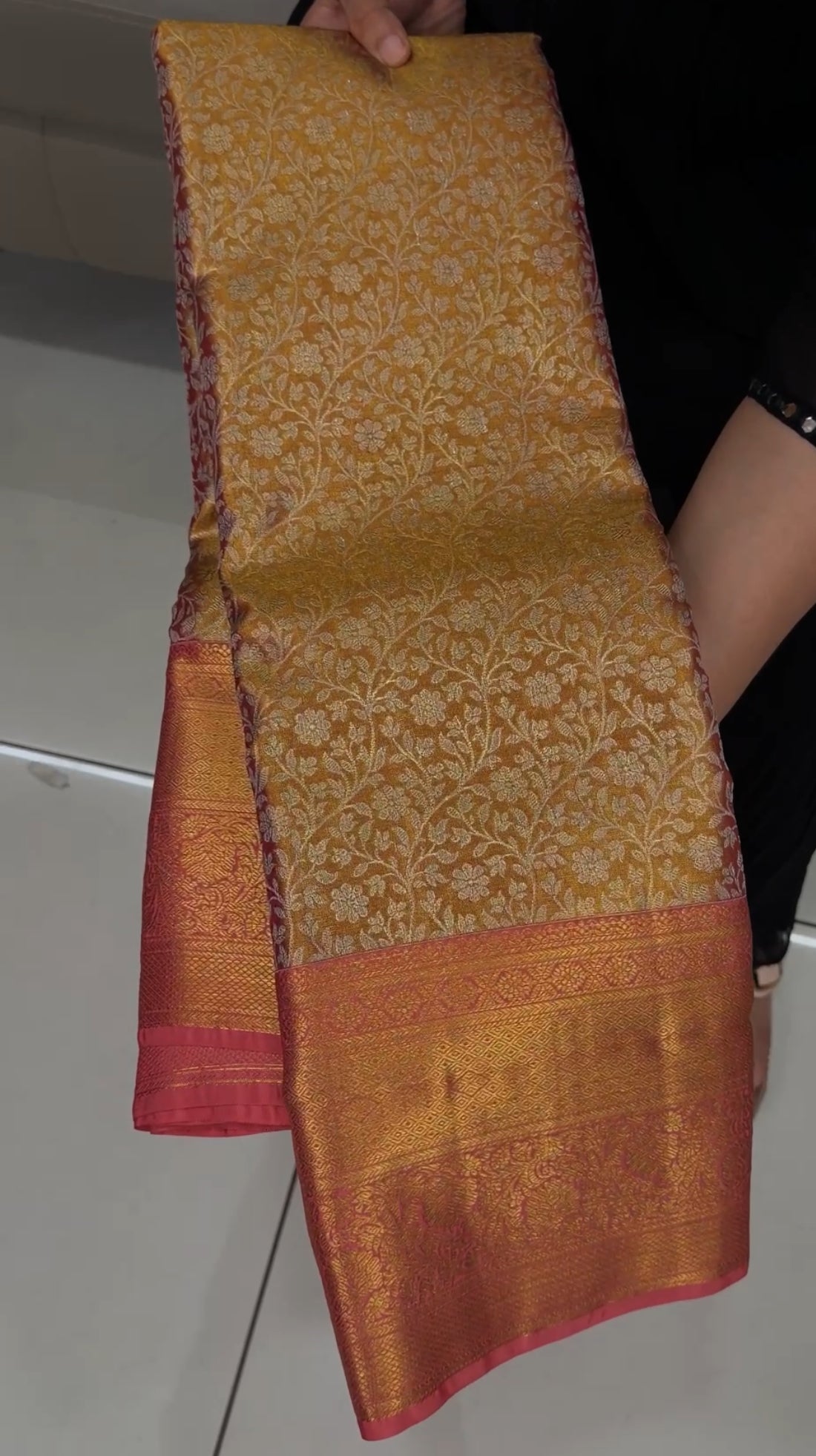 TISSUE KANCHIPURAM SILK SAREES - IHA 29253