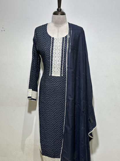 OFFER SALES READY TO WEAR SETS  -  IHA 35622