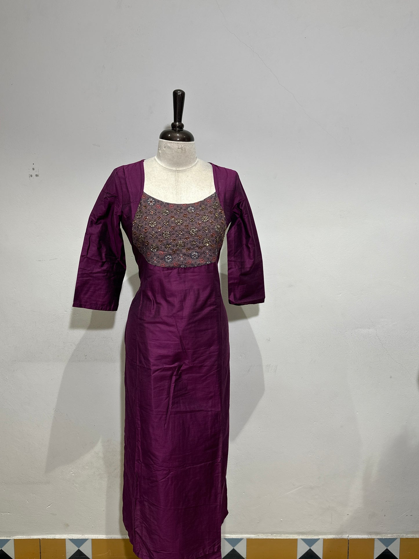 OFFER SALES TOP AND BOTTOM  -  IHA 34284
