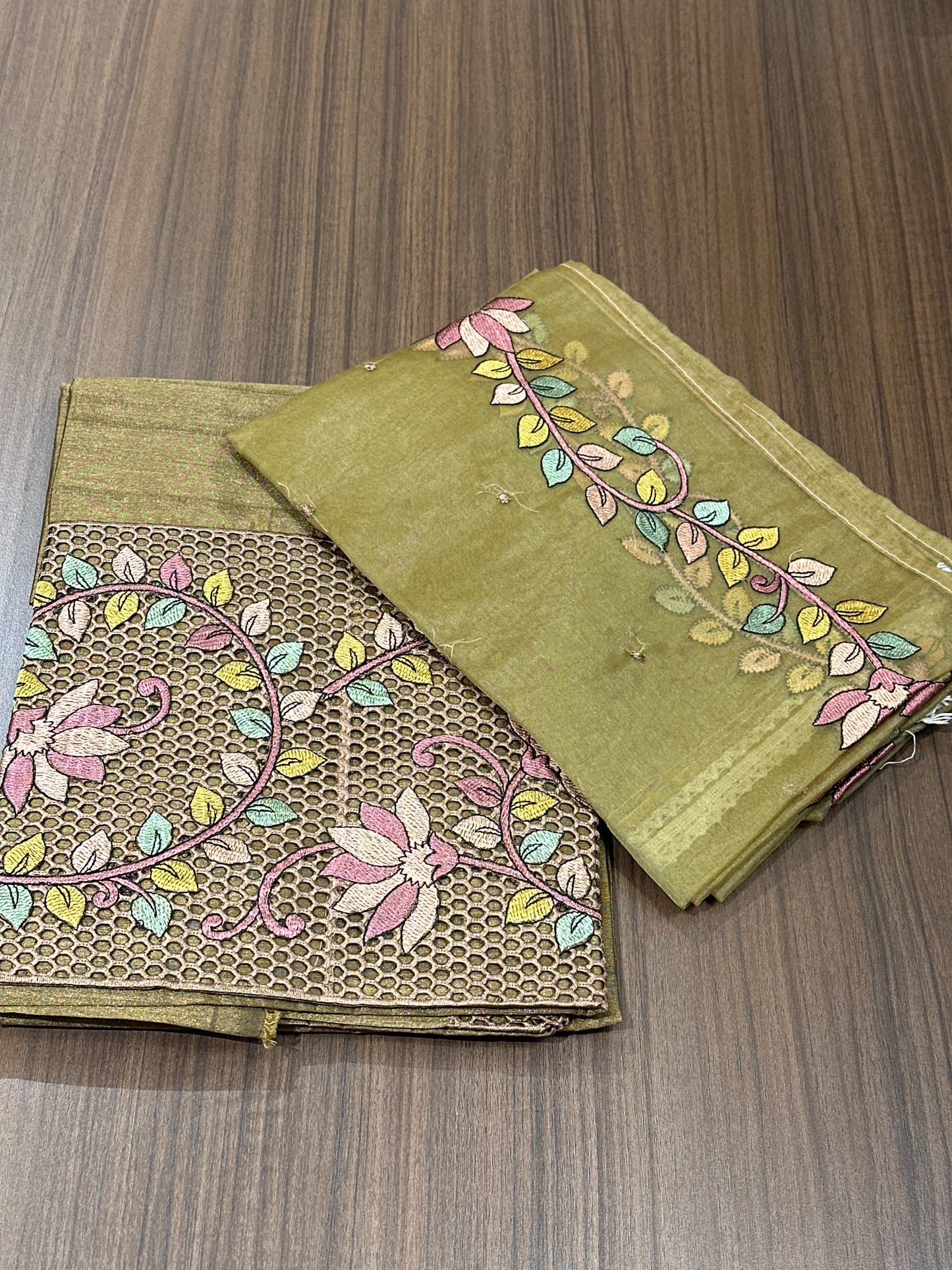 OFFER SALES UNSTITCHED SALWAR SUITS -  IHA 33781