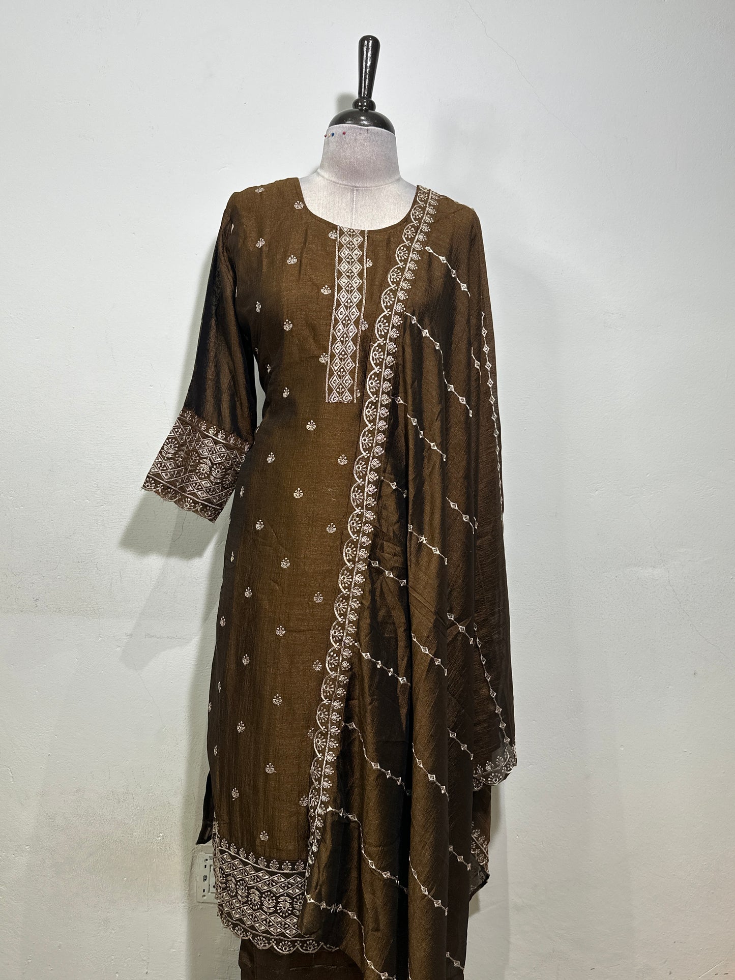 OFFER SALES TOP AND  BOTTOM  -  IHA 34353