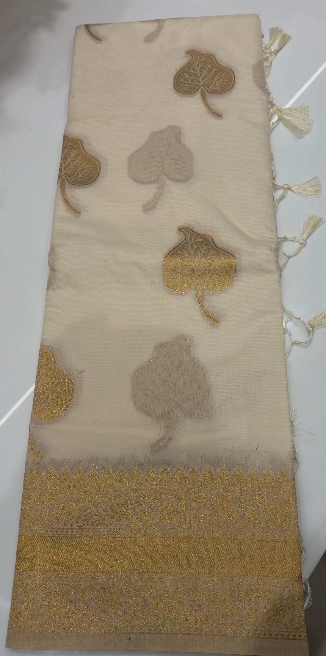 ONAM SAREES - IHA 34495