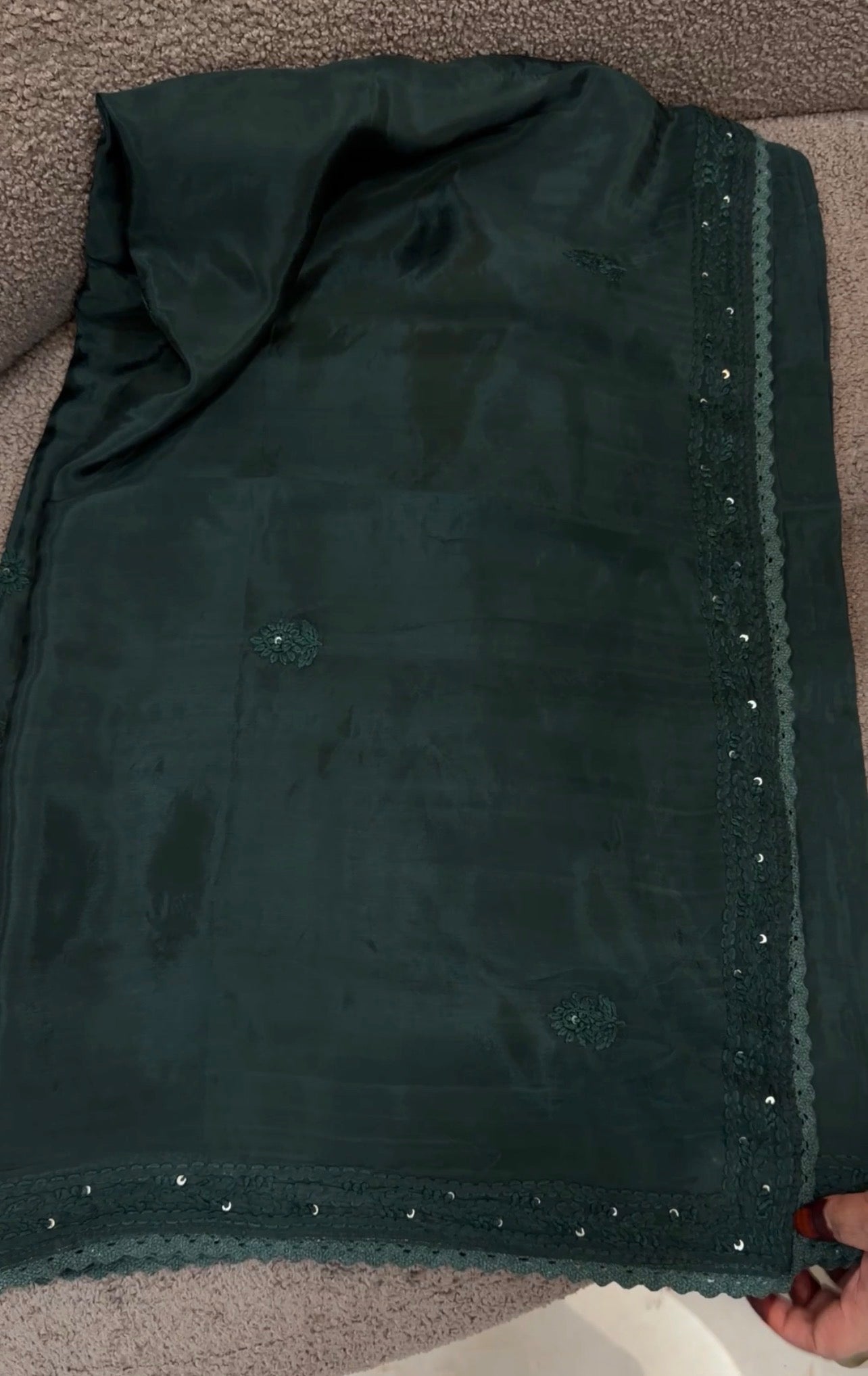 LUCKNOWI CHIKANKARI SAREES - IHA 33000