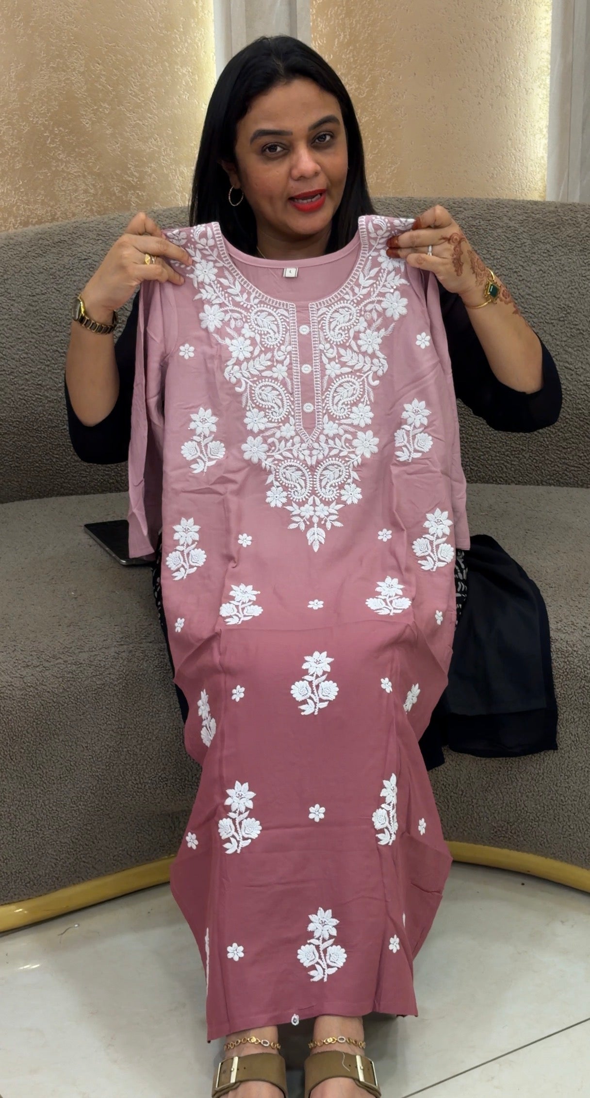 LUCKNOWI CHIKANKARI TOPS - IHA 33034