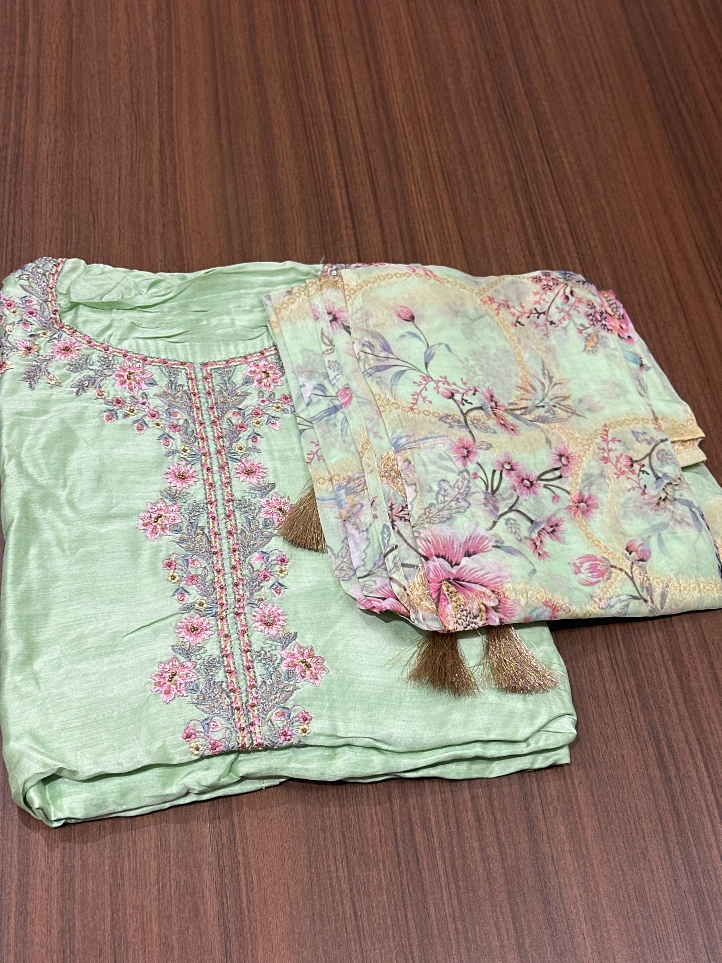 OFFER SALES UNSTITCHED SALWAR SUITS -  IHA 33925