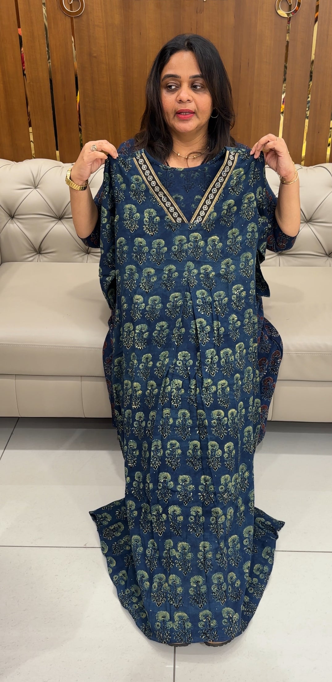 IHA'S IN-HOUSE PRINTED ALINE TOPS - IHA 28634