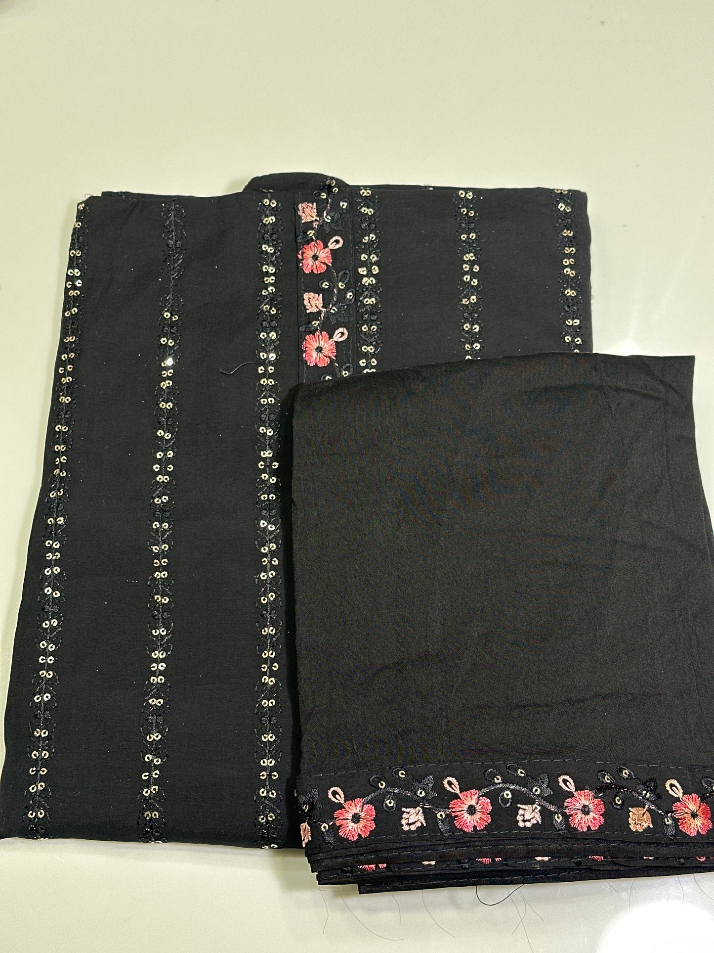OFFER SALES UNSTITCHED SALWAR SUITS -  IHA 33695