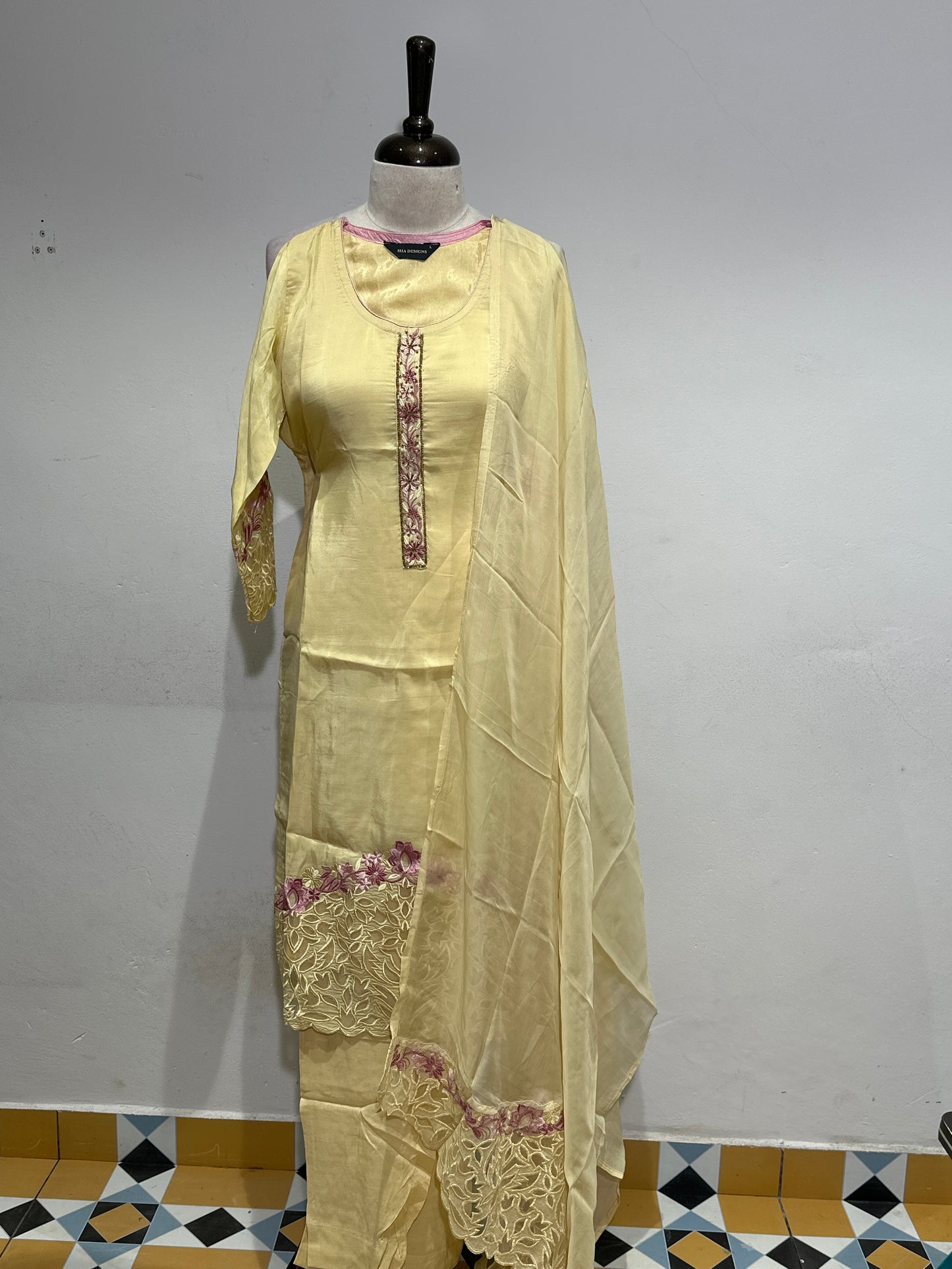 OFFER SALES TOP AND  BOTTOM  -  IHA 34290