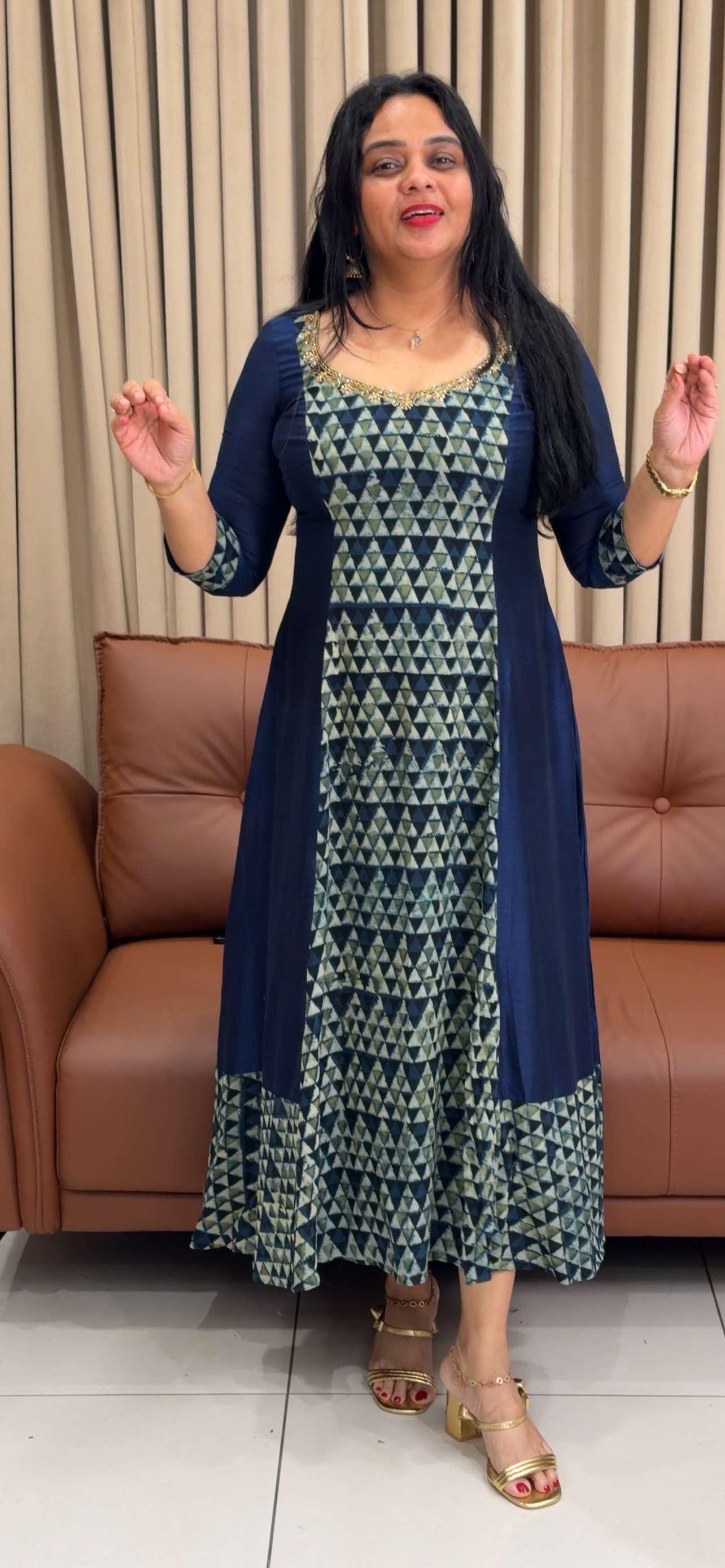 IHA'S IN-HOUSE ALINE TOPS - IHA 34520