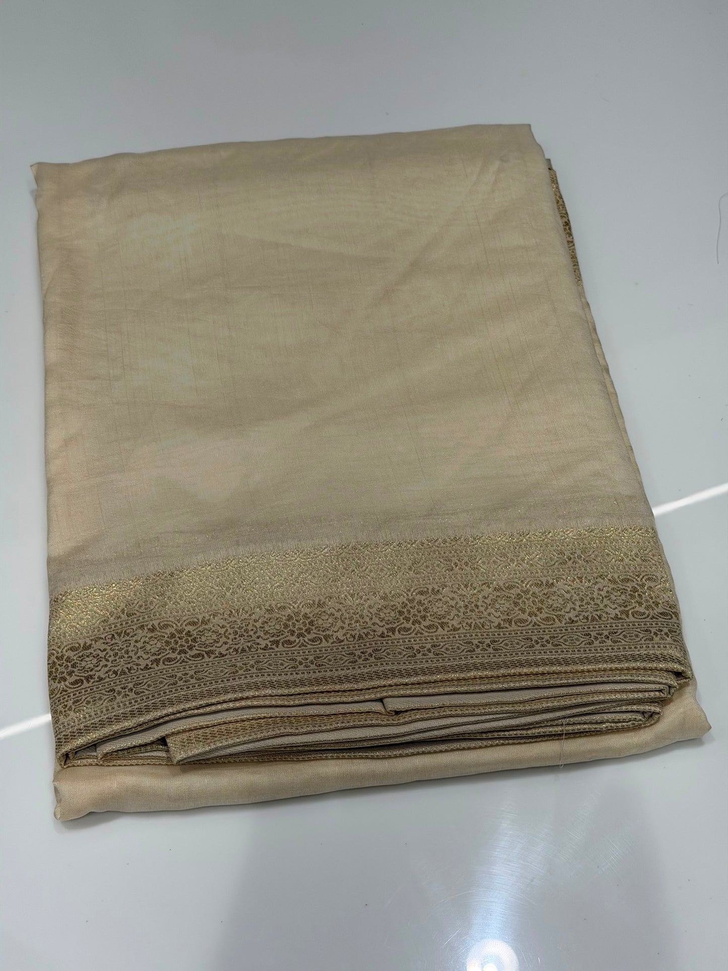 OFFER ONAM SAREES - IHA 34583
