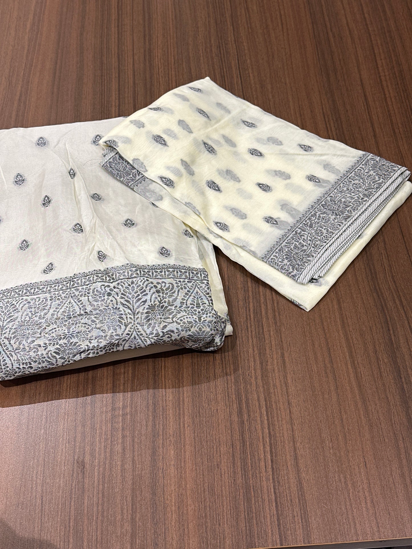 OFFER SALES UNSTITCHED SALWAR SUITS -  IHA 33806
