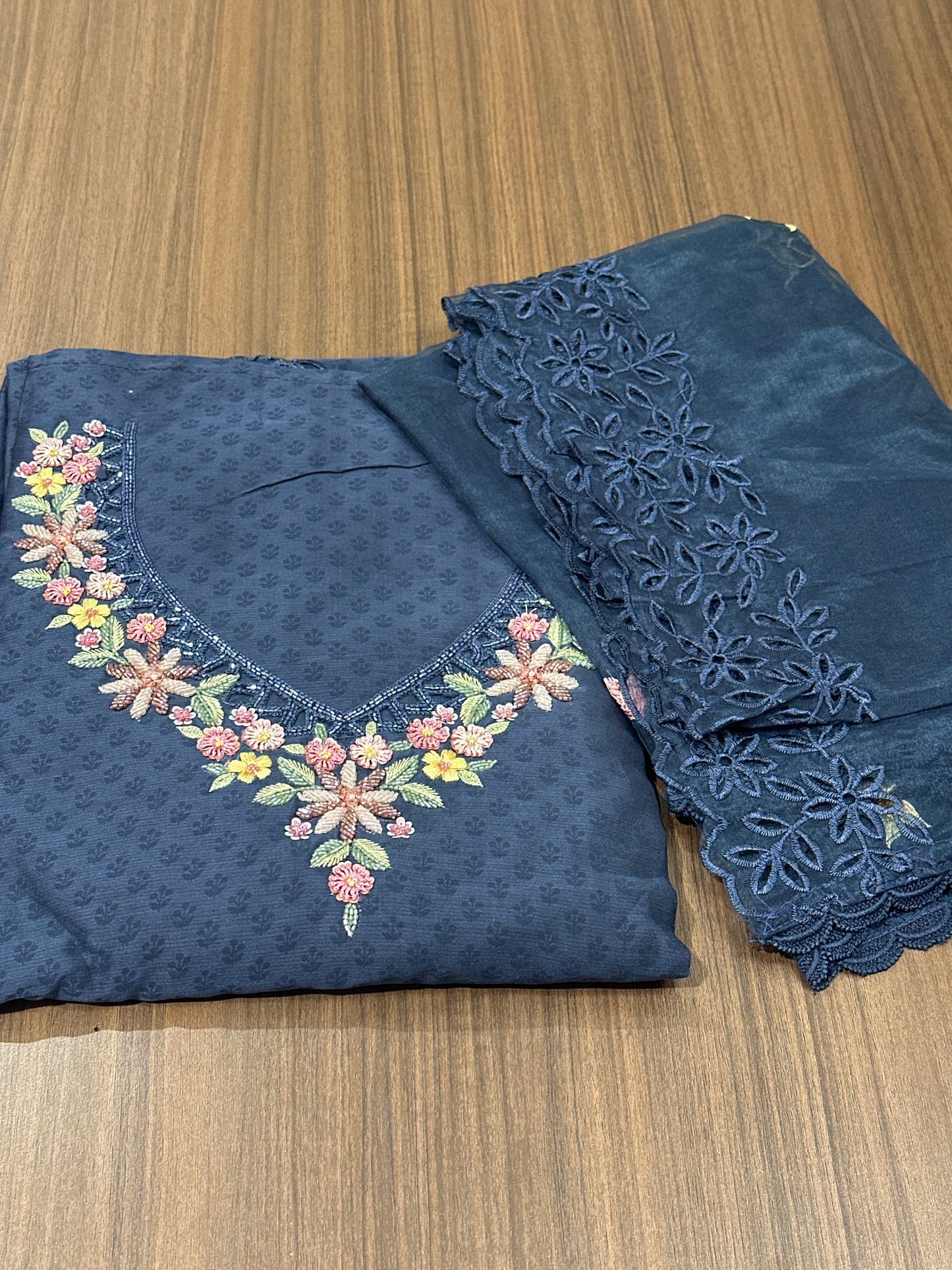 OFFER SALES UNSTITCHED SALWAR SUITS -  IHA 33903