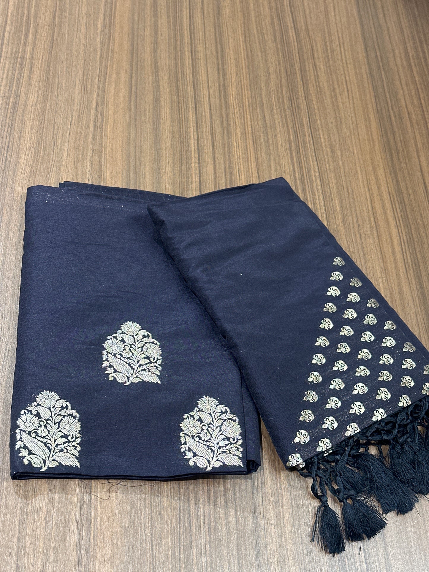 OFFER SALES UNSTITCHED SALWAR SUITS -  IHA 33721