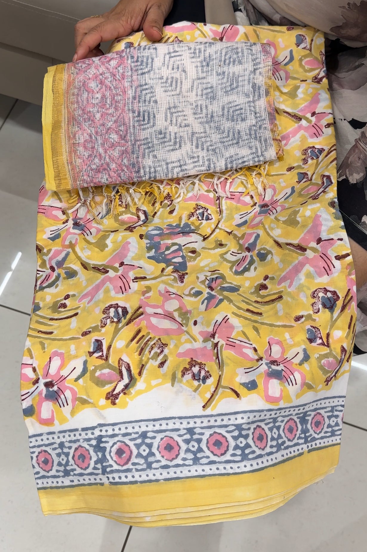 PRINTED COTTON UNSTITCHED SALWAR SUITS - IHA 28645