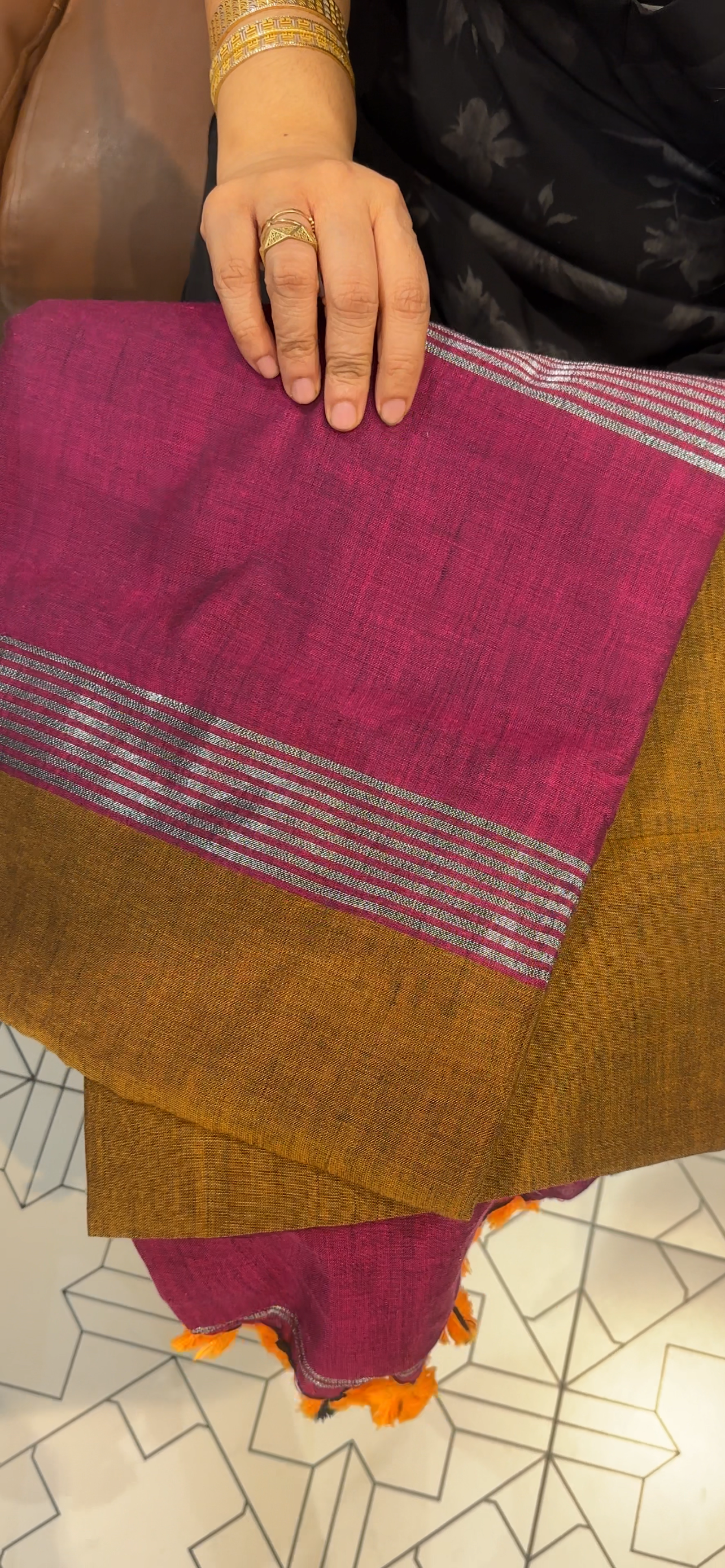OFFER SALES SAREES - IHA 35059