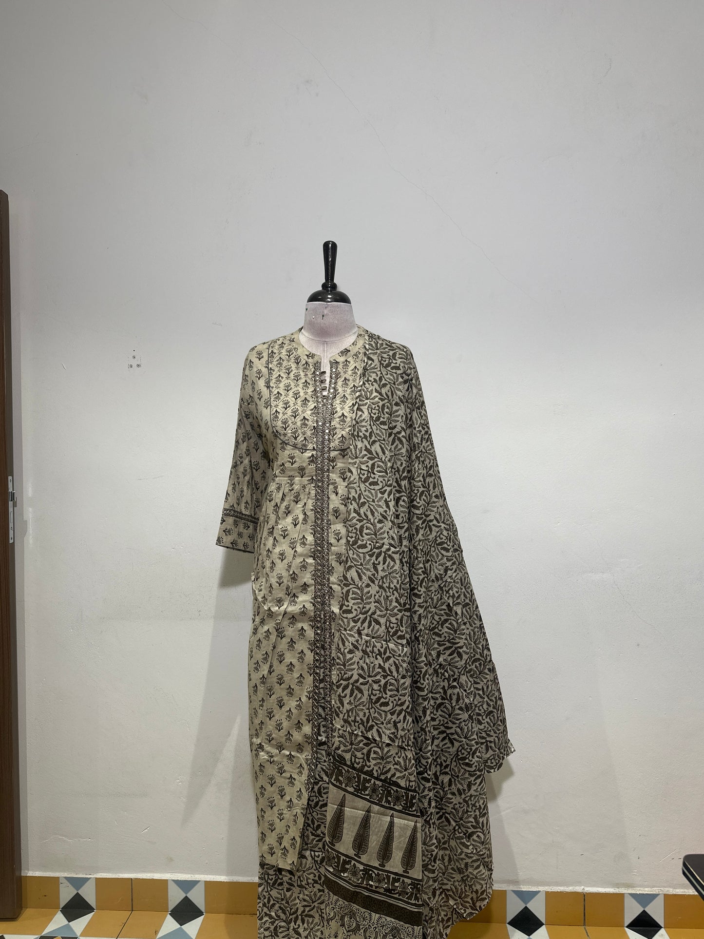 OFFER SALES TOP AND  BOTTOM  -  IHA 34331