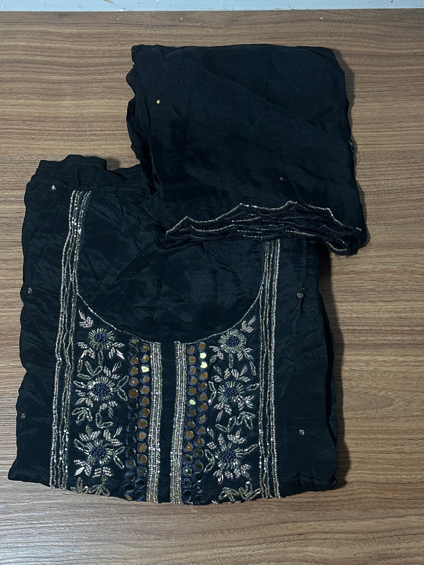 OFFER SALES UNSTITCHED SALWAR SUITS -  IHA 33613