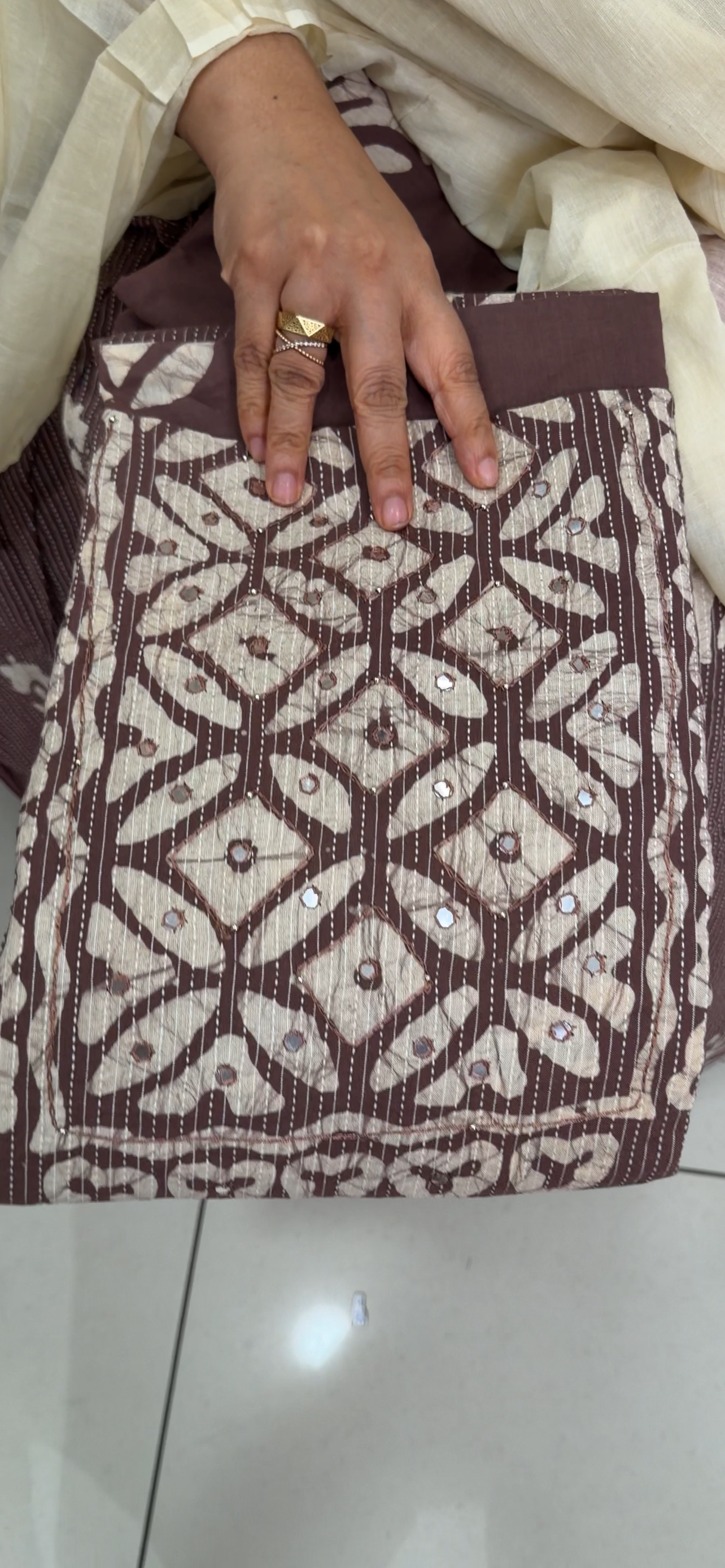 COTTON UNSTITCHED SALWR SUITS - IHA 34044