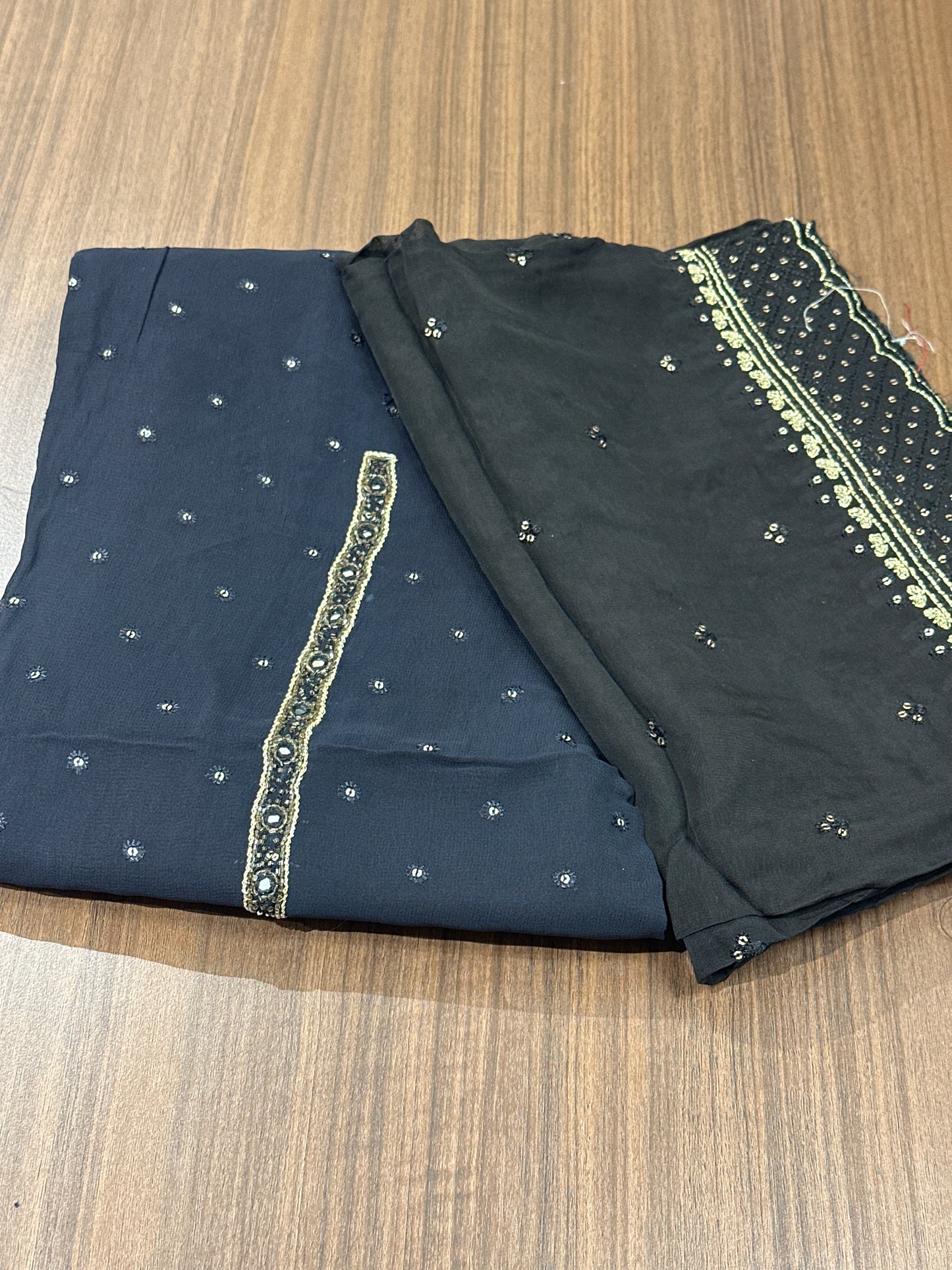 OFFER SALES UNSTITCHED SALWAR SUITS -  IHA 34052
