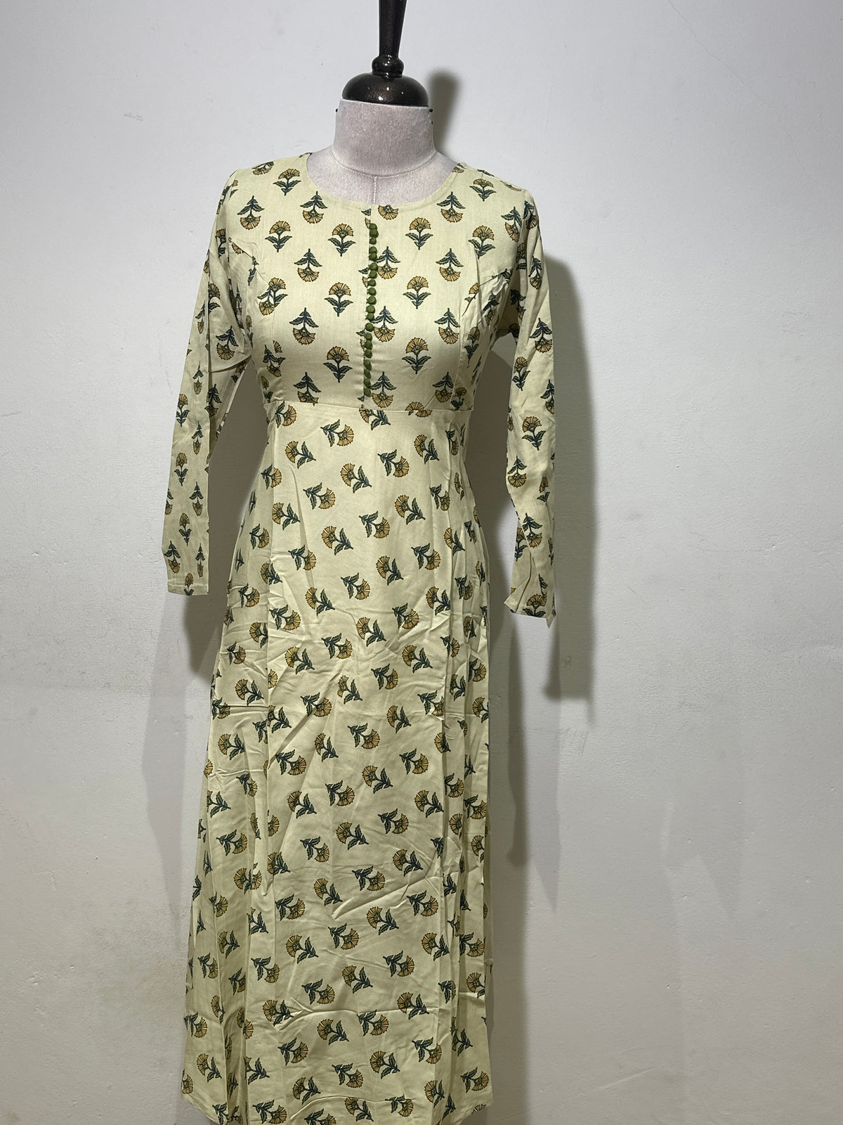 OFFER SALES TOP'S - IHA 35377