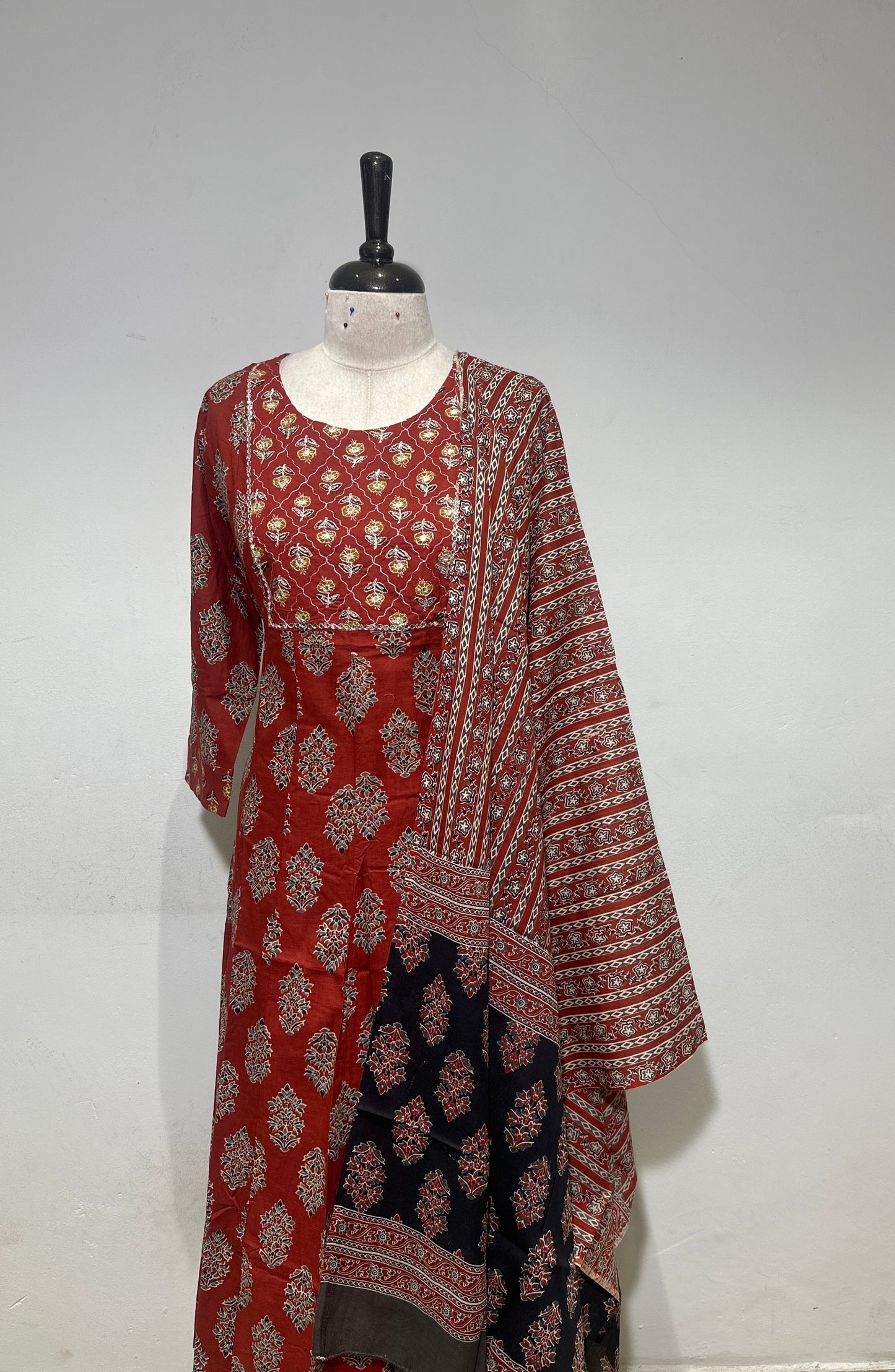 OFFER SALES TOP AND  BOTTOM  -  IHA 34350