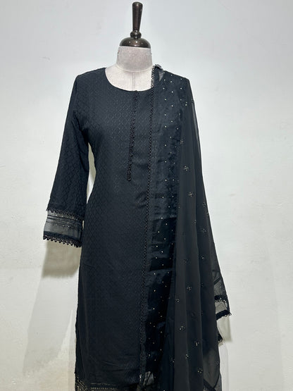 OFFER SALES READY TO WEAR SETS  -  IHA 35622