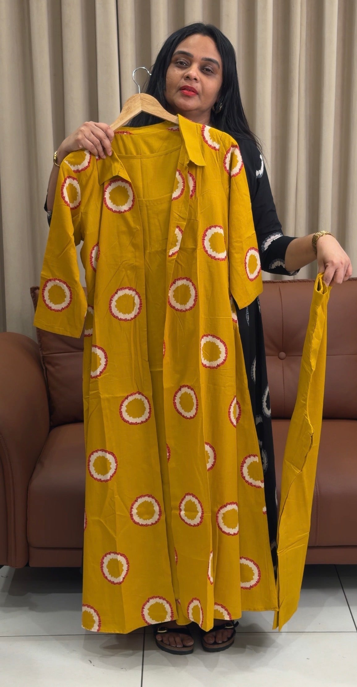 IHA'S IN-HOUSE TOP ,BOTTOM AND JACKET - IHA 35853