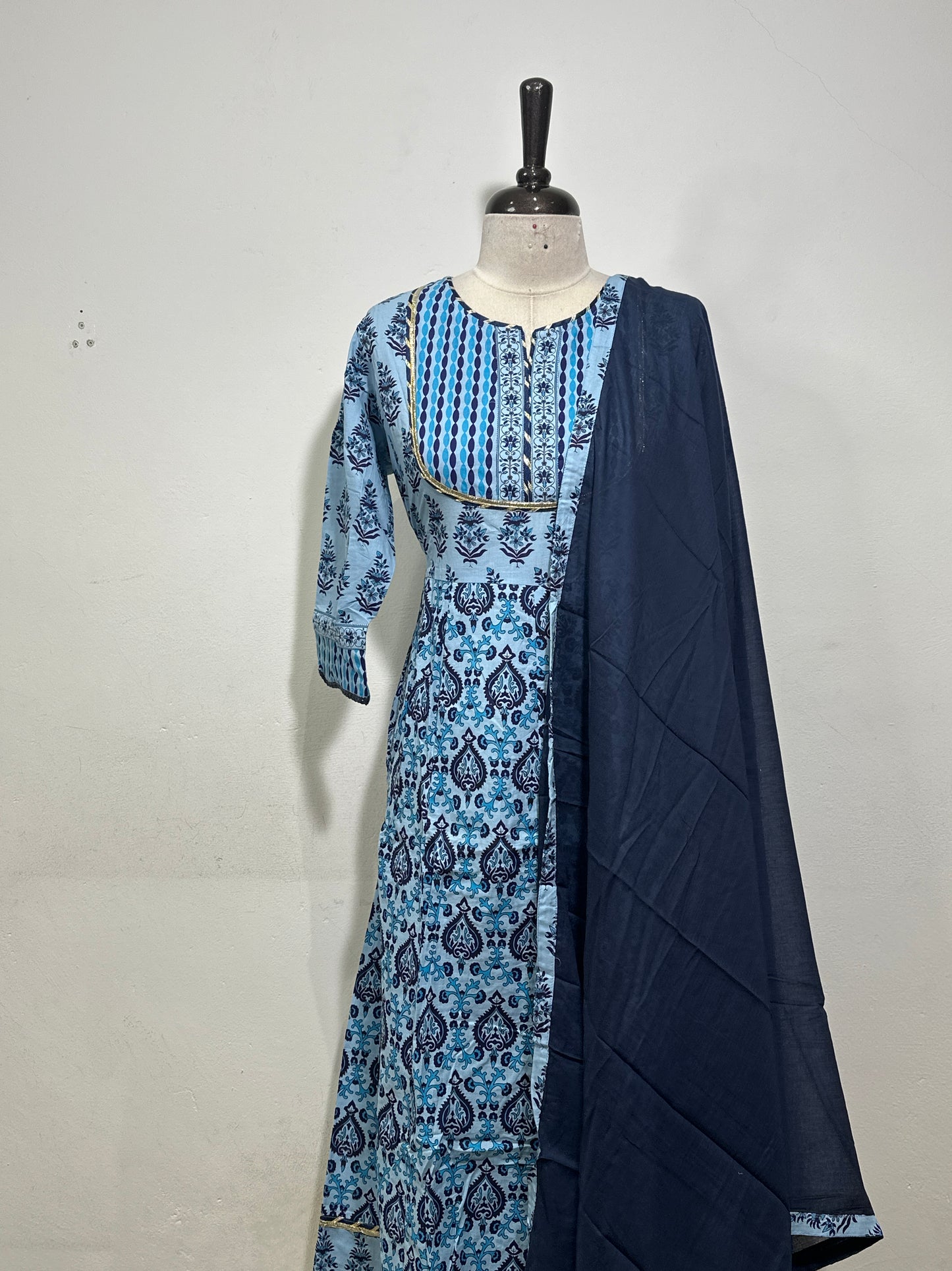 OFFER SALES TOP AND  BOTTOM  -  IHA 34372