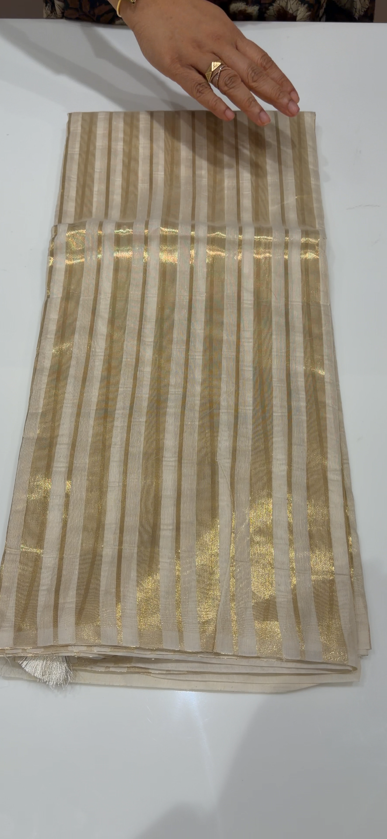 ONAM SAREES - IHA 34133