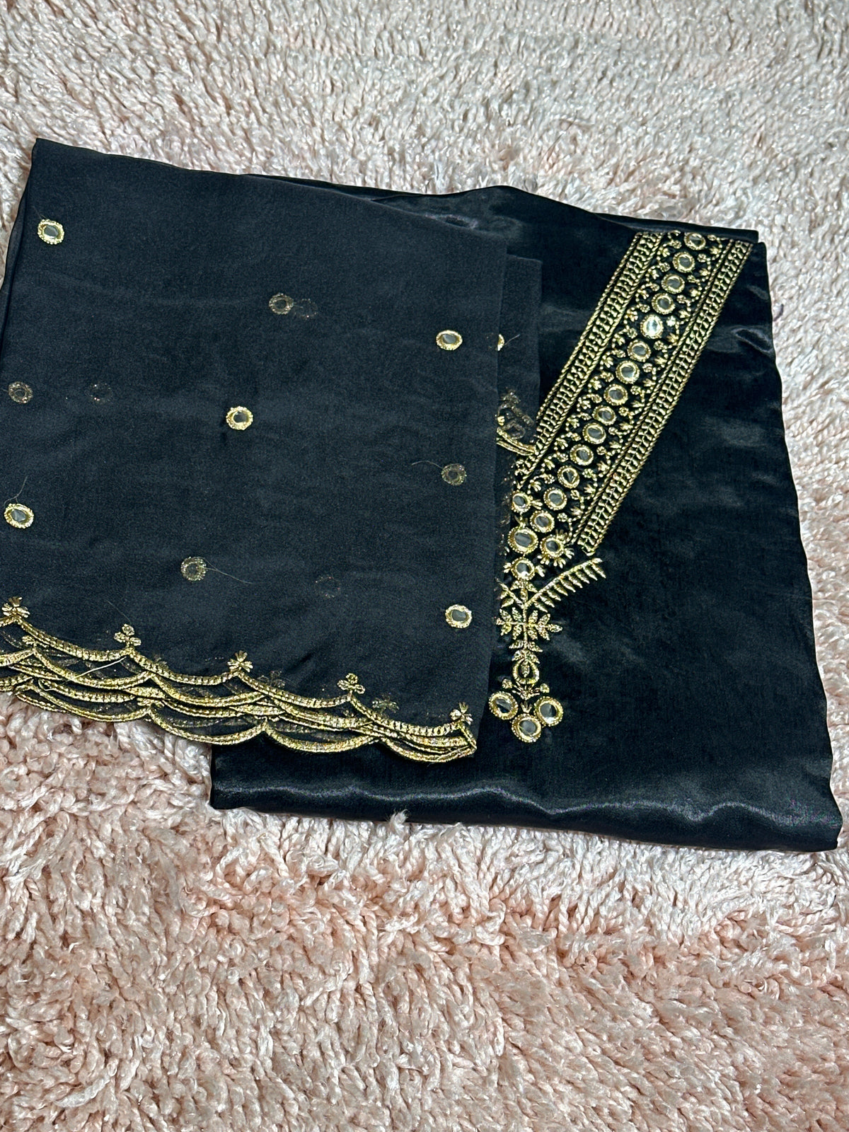 OFFER SALES UNSTITCHED SALWAR SUITS -  IHA 35204
