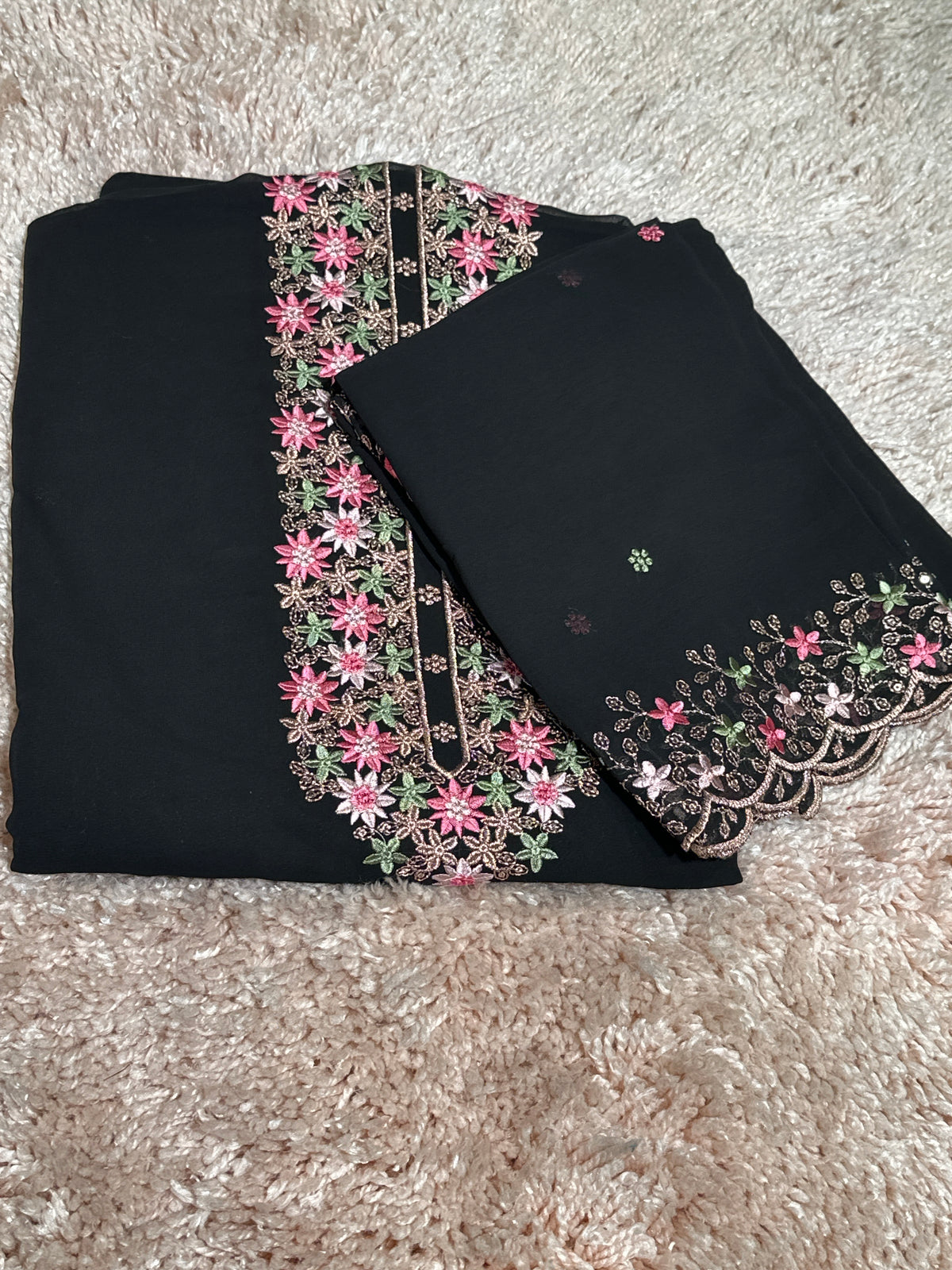 OFFER SALES UNSTITCHED SALWAR SUITS -  IHA 35410