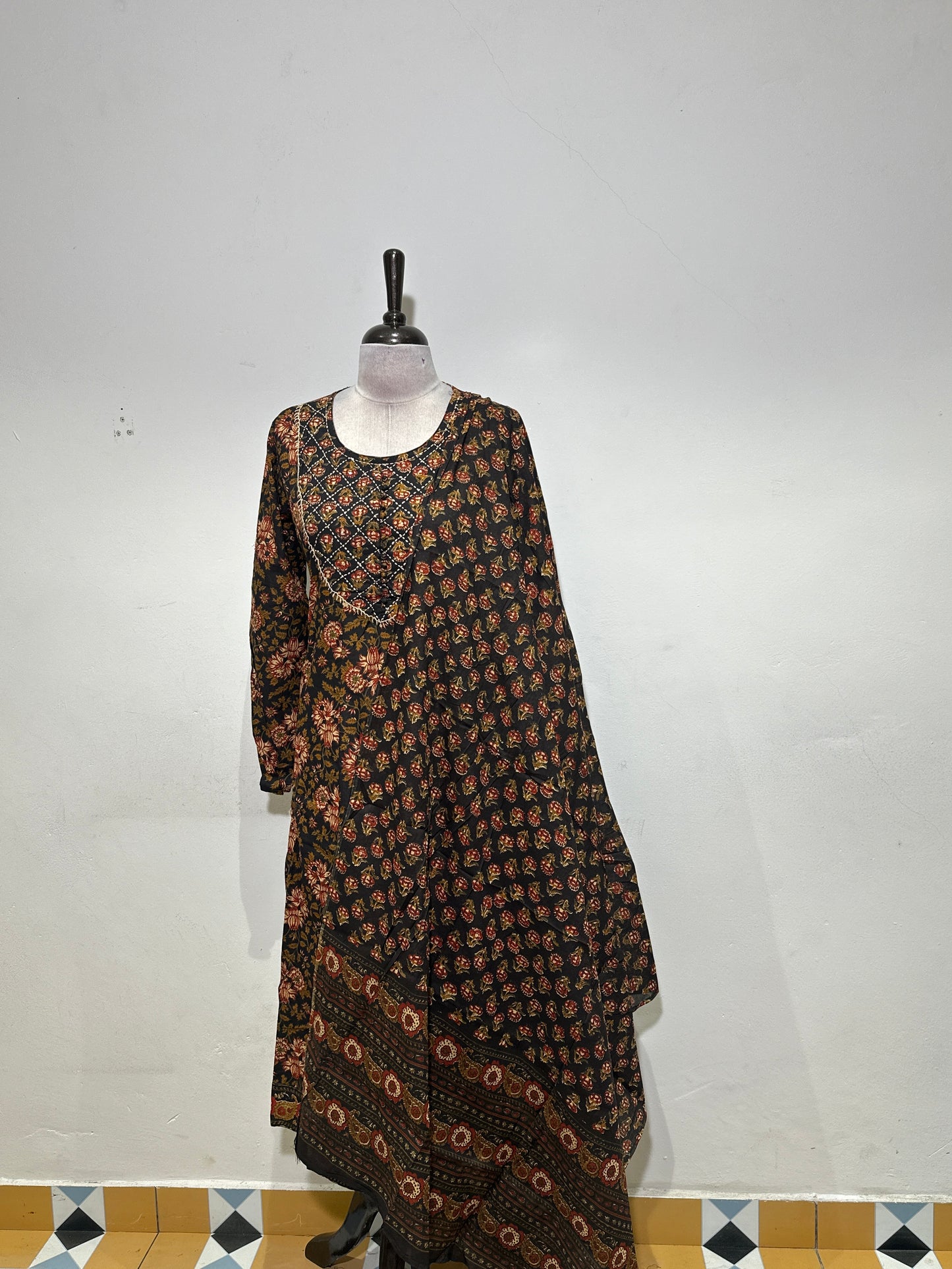 OFFER SALES TOP AND  BOTTOM  -  IHA 34293