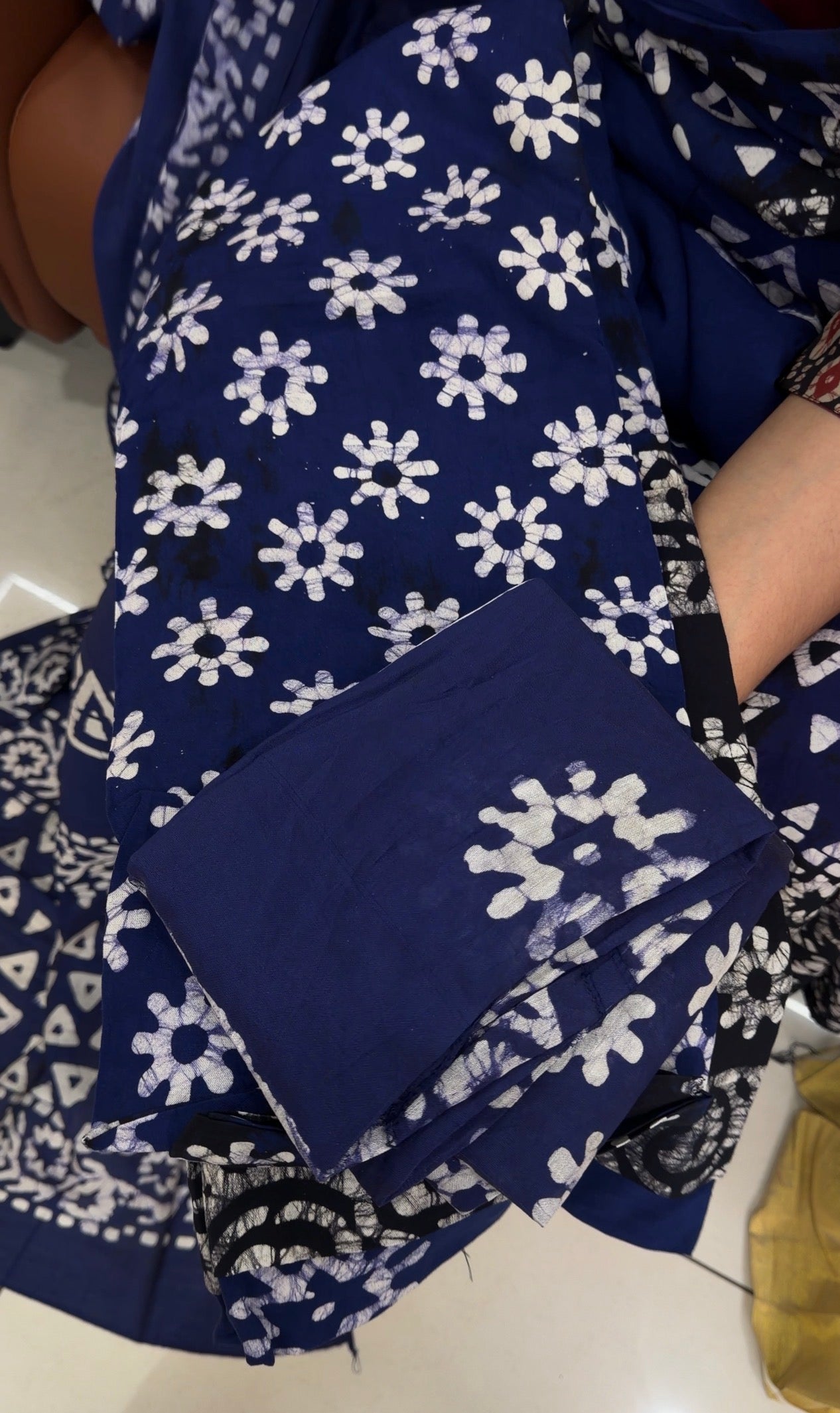 BATIK PRINTED UNSTITCHED SALWAR SUITS - IHA 34967
