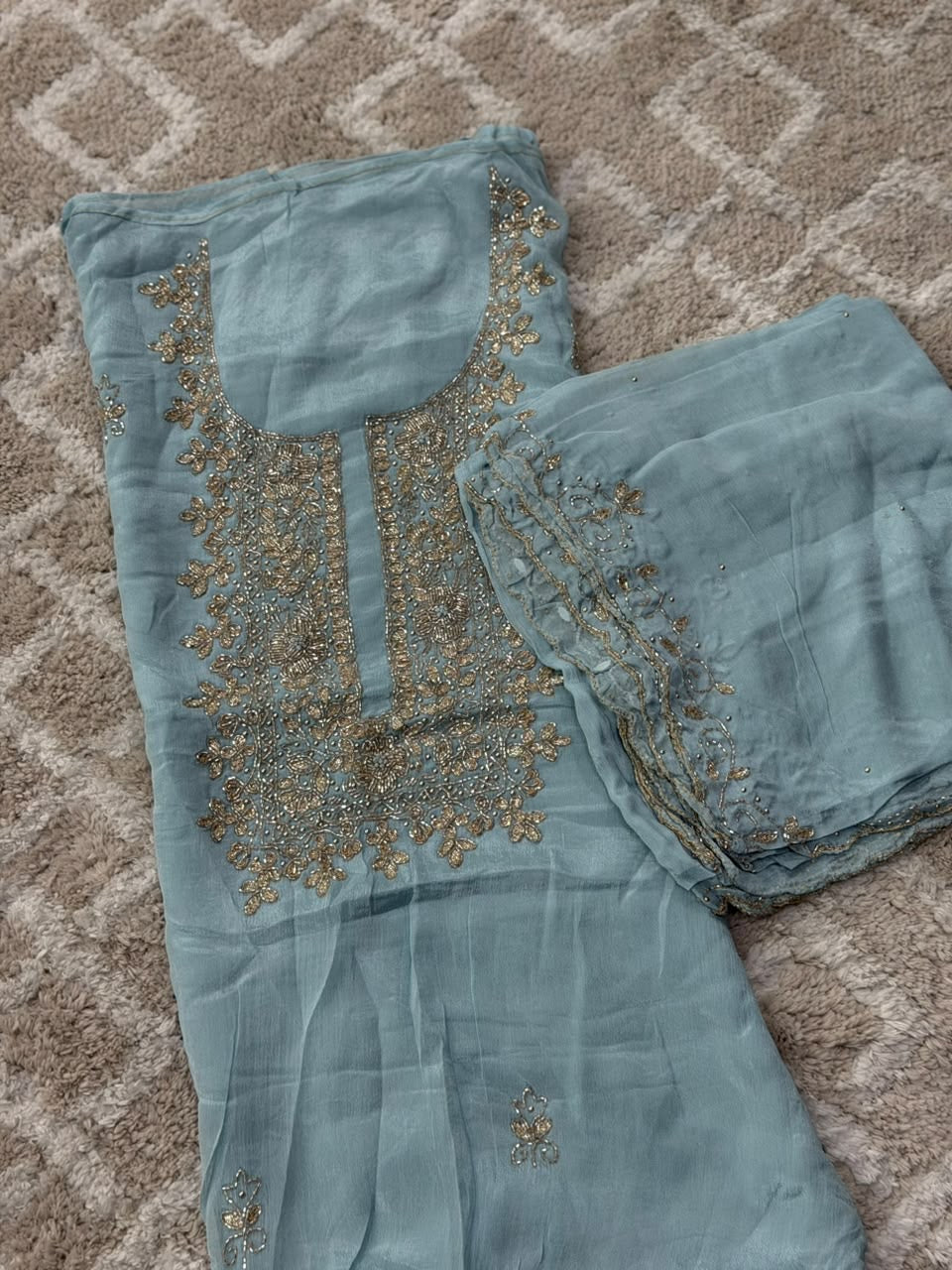 HANDWORKED UNSTITCHED ALWAR SUTS - IHA 36041