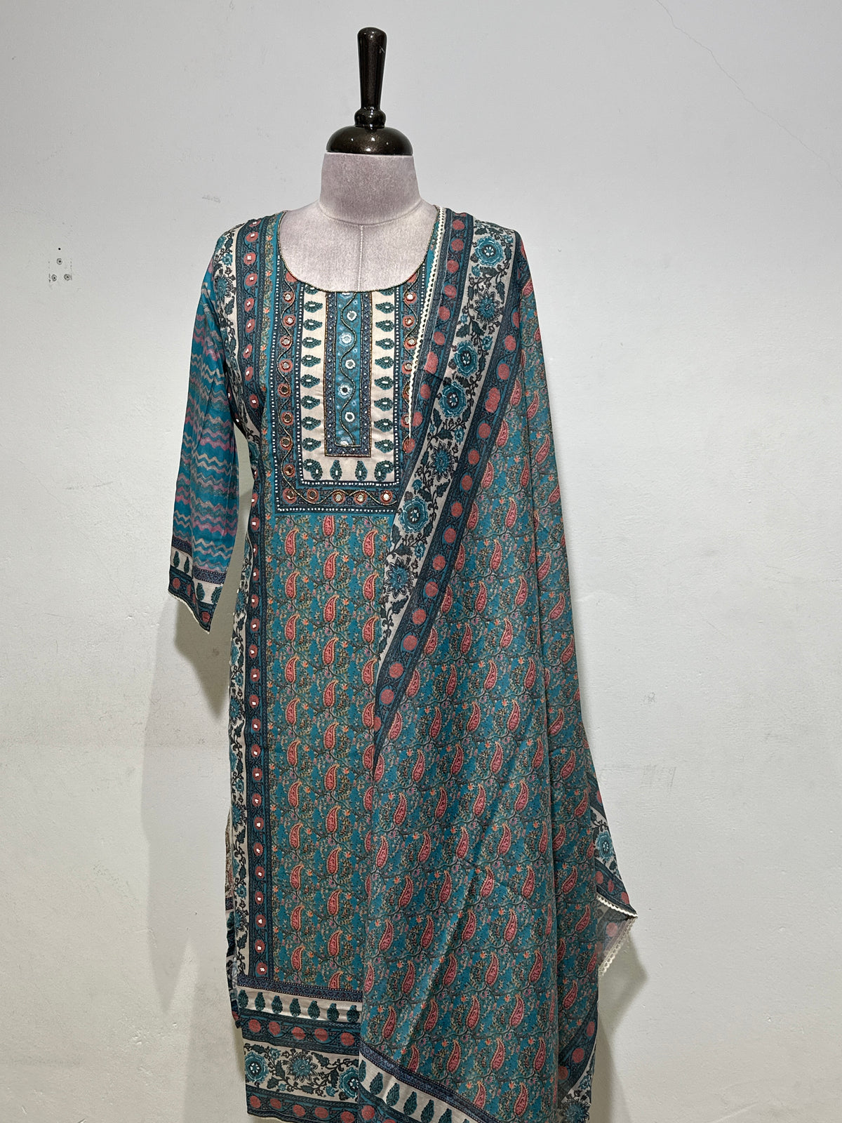 OFFER SALES TOP AND  BOTTOM  -  IHA 35833