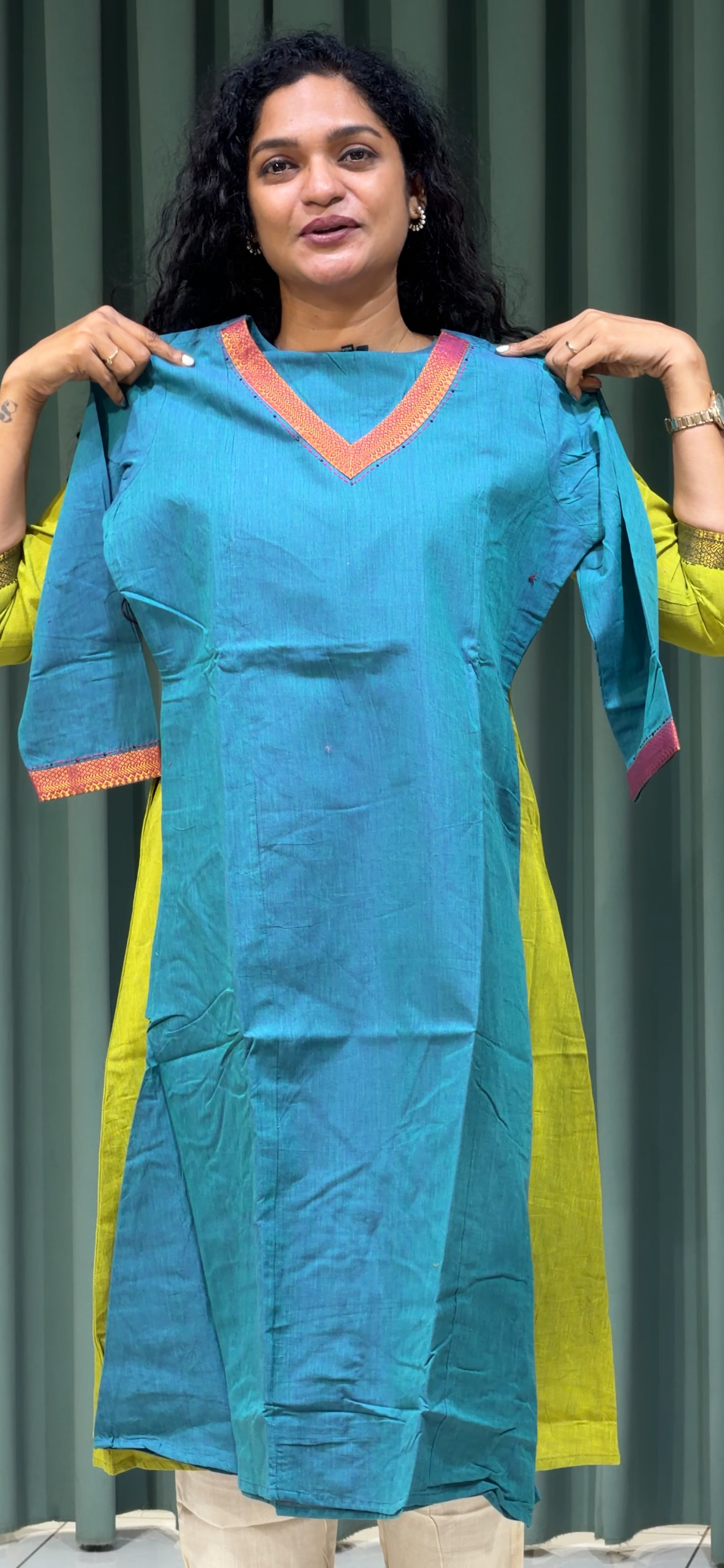COTTON ALINE TOPS - IHA 33009