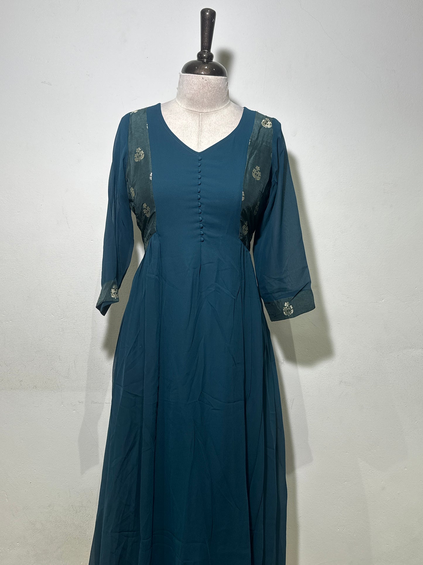 OFFER SALES TOP'S - IHA 35166