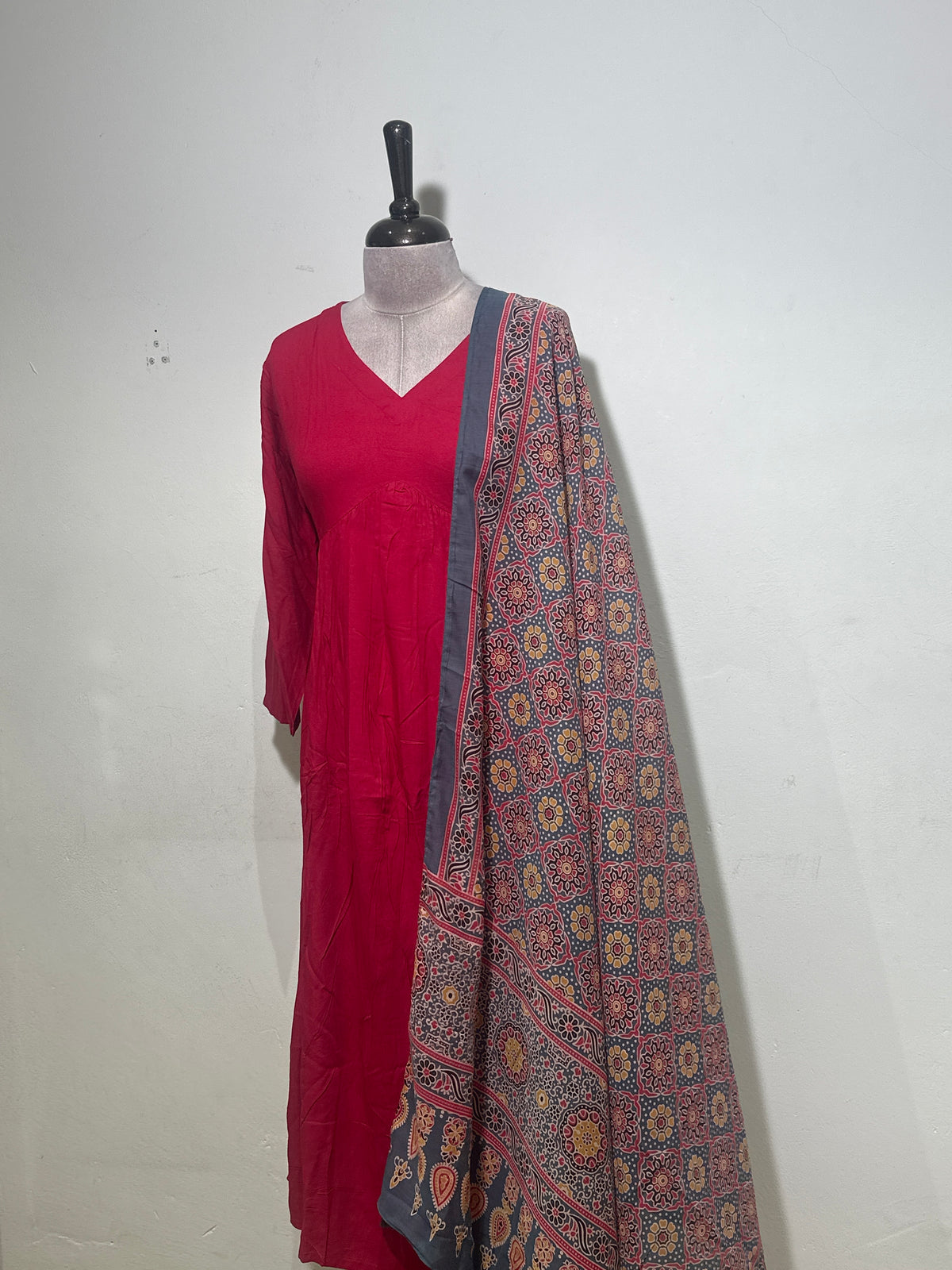 OFFER SALES TOP'S -  IHA 35977