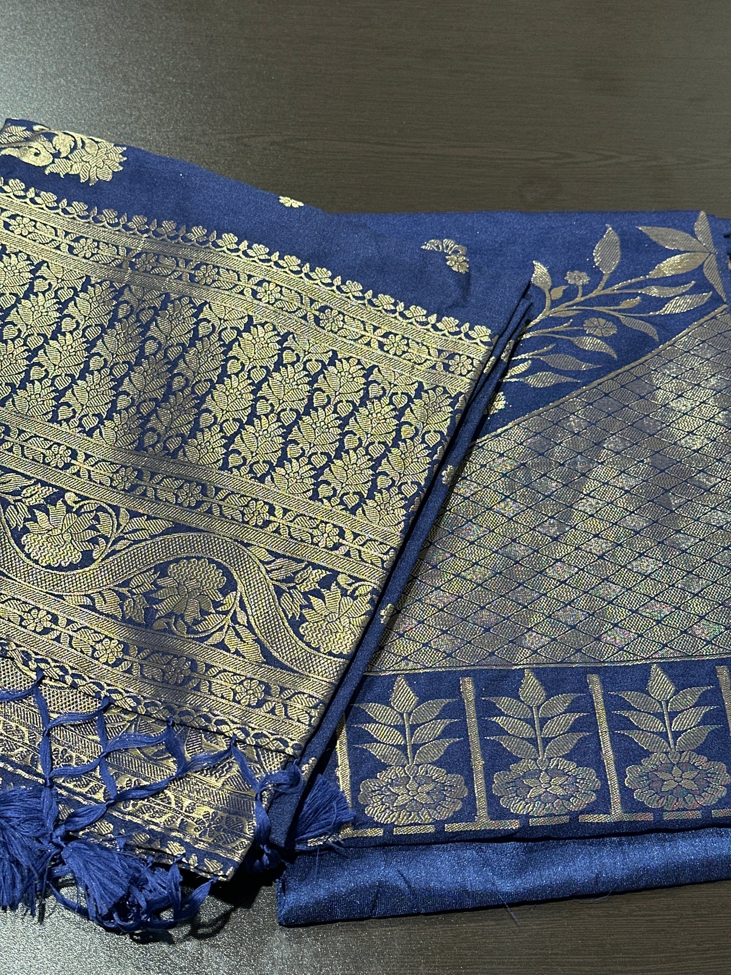 OFFER SALES UNSTITCHED SALWAR SUITS -  IHA 34226