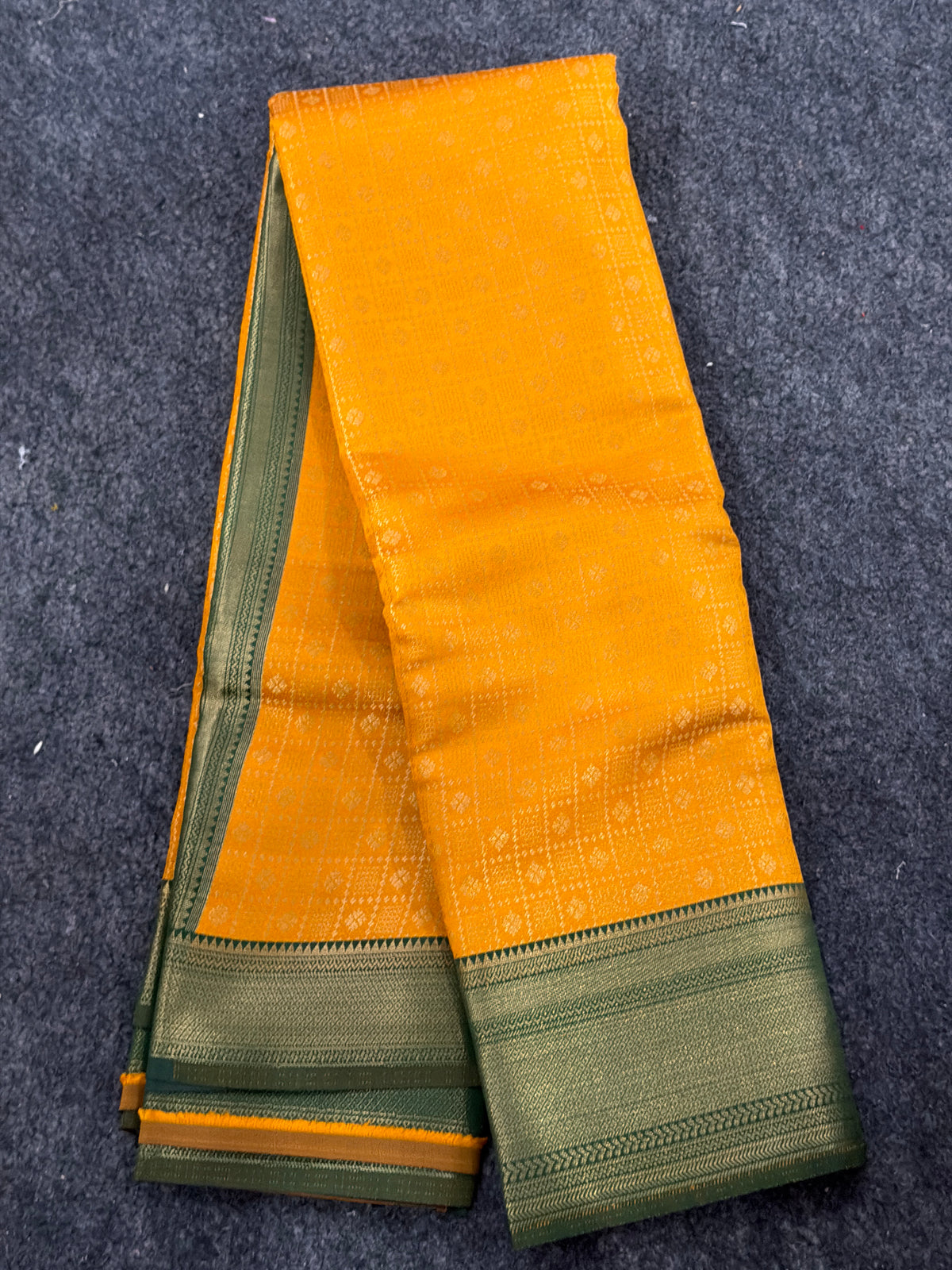 OFFER SALES SAREE -  IHA 35807
