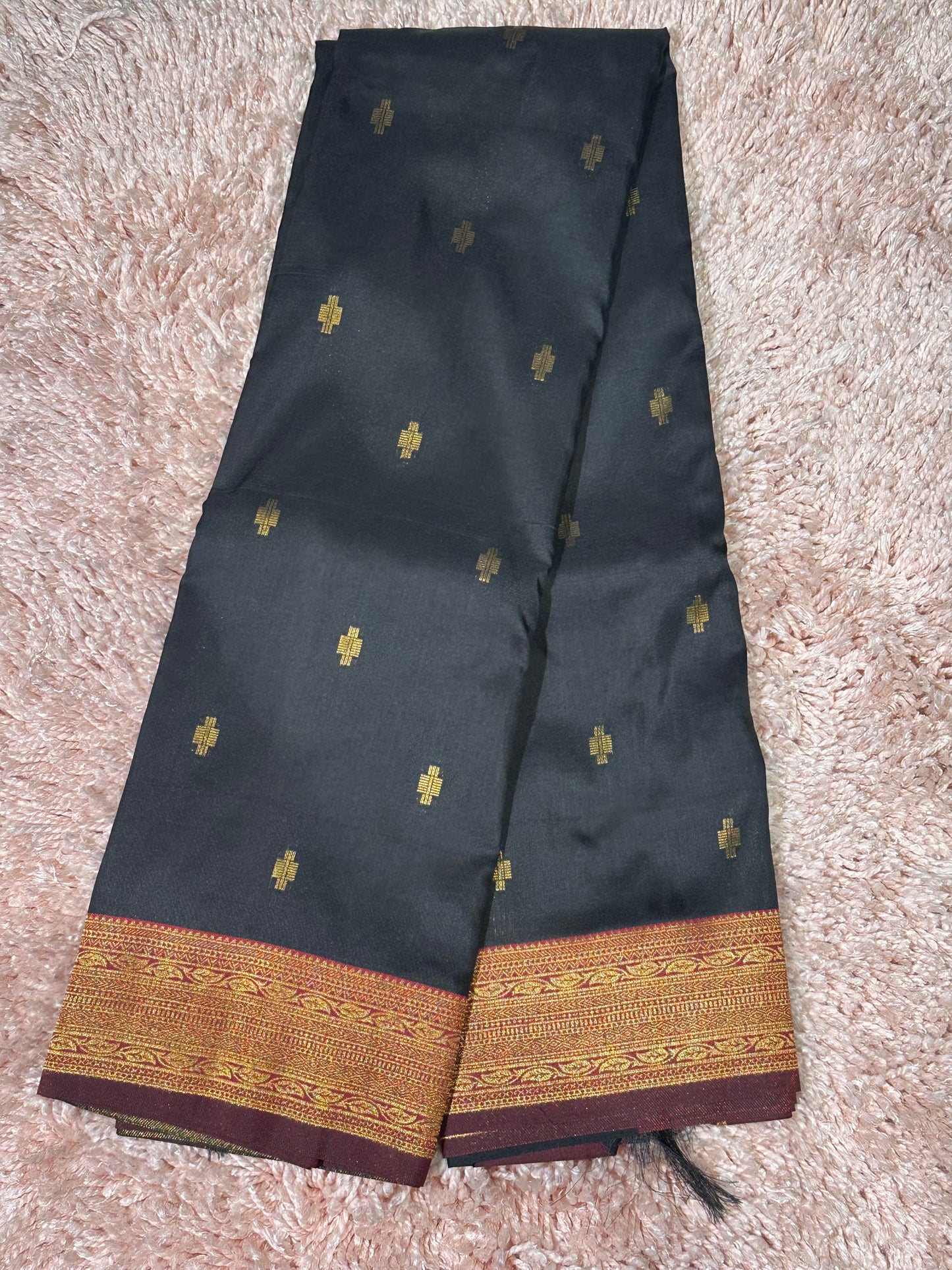 OFFER SALES SAREE -  IHA 34662