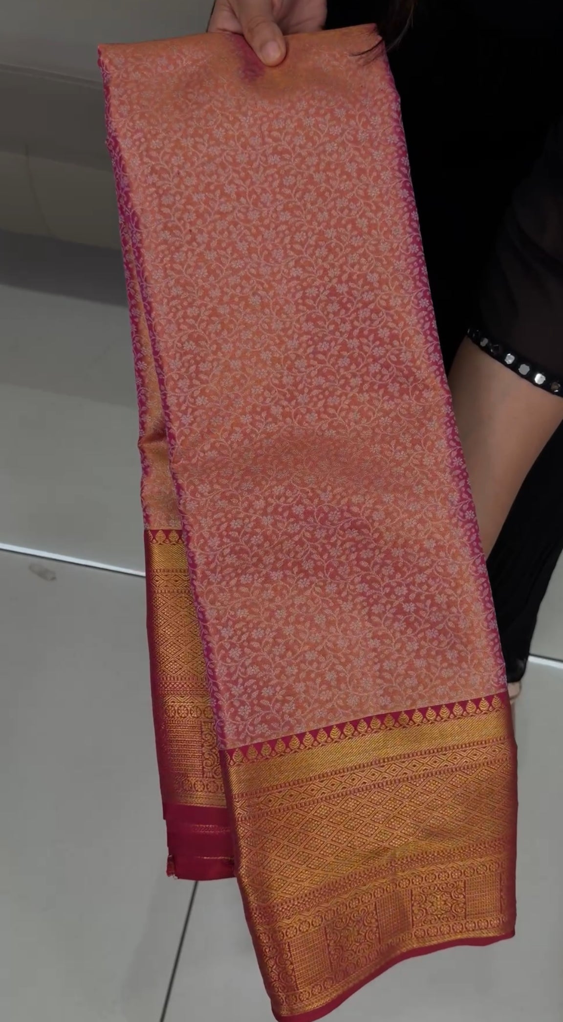 TISSUE KANCHIPURAM SILK SAREES - IHA 29253