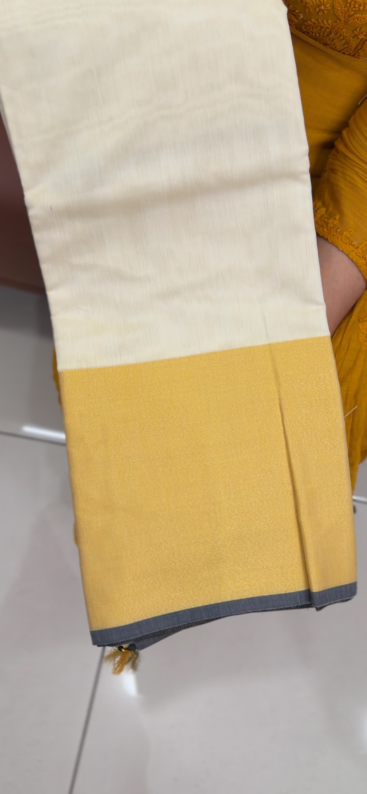 OFFER SALES ONAM SAREES - IHA 34731