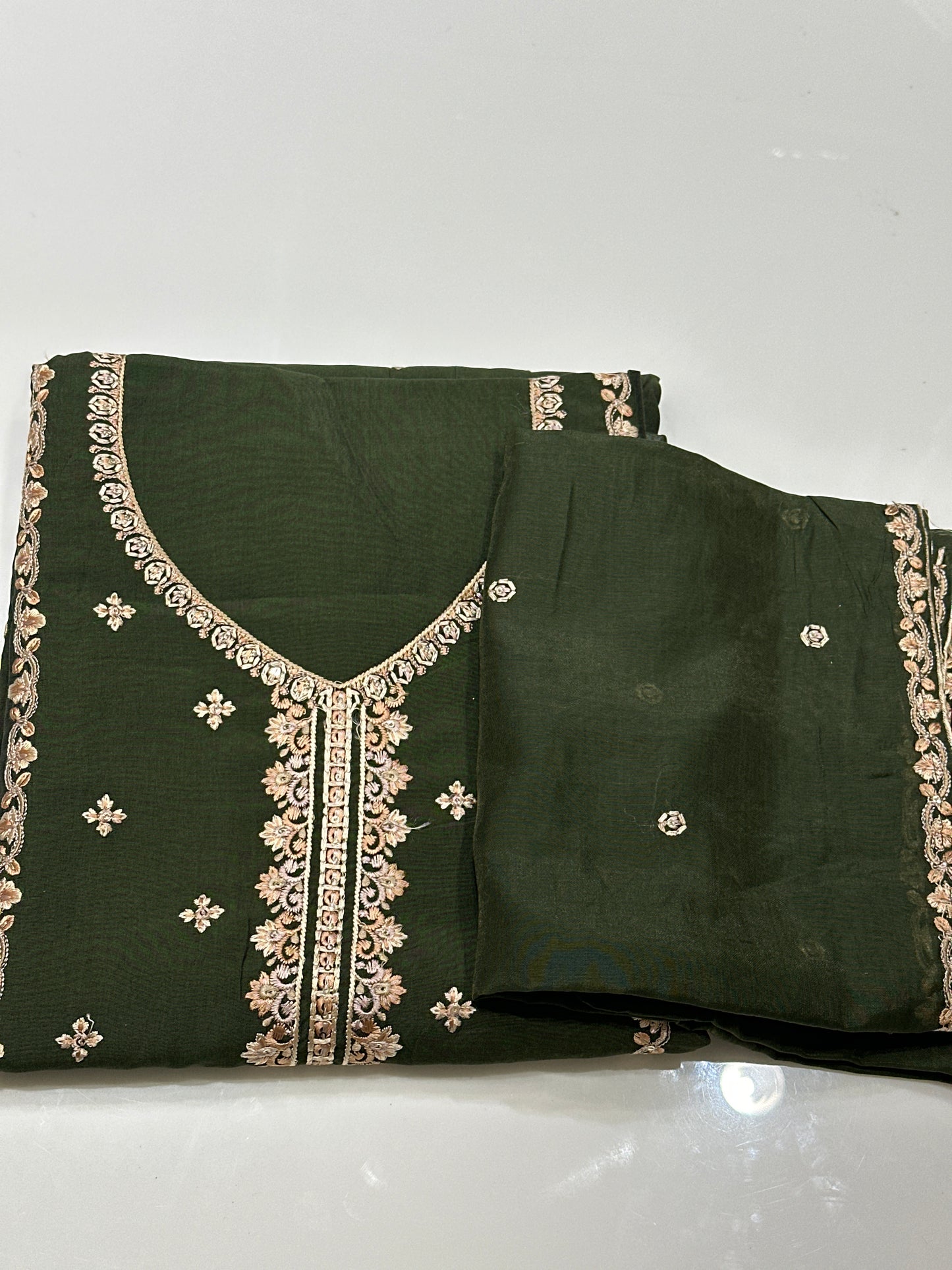 OFFER SALES UNSTITCHED SALWAR SUITS -  IHA 33697