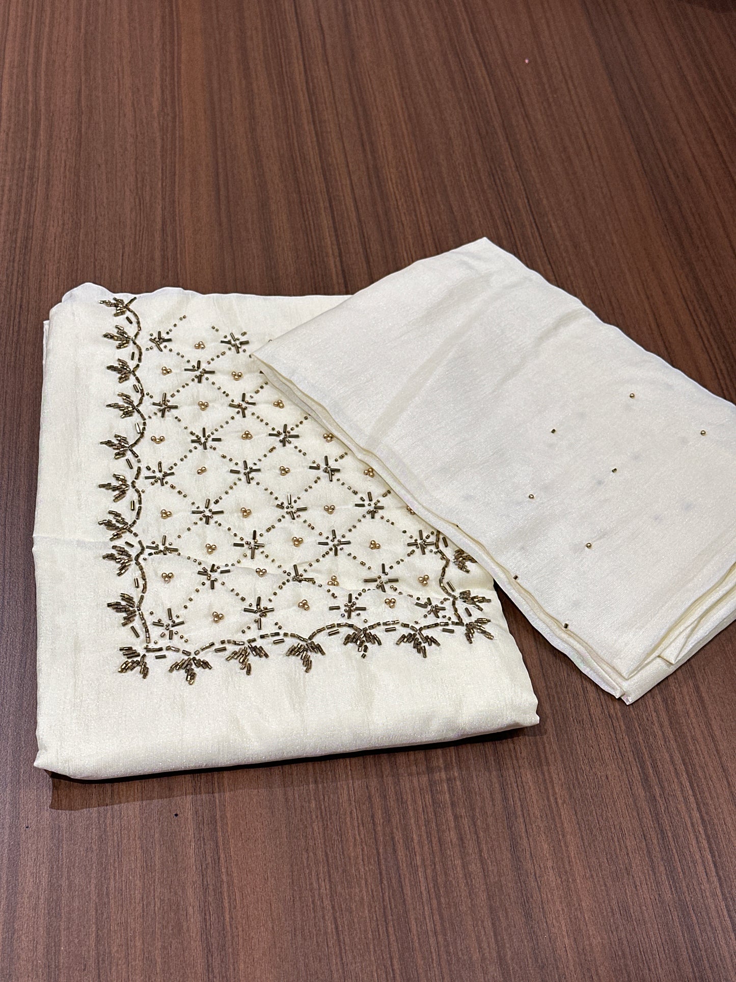 OFFER SALES UNSTITCHED SALWAR SUITS -  IHA 33853