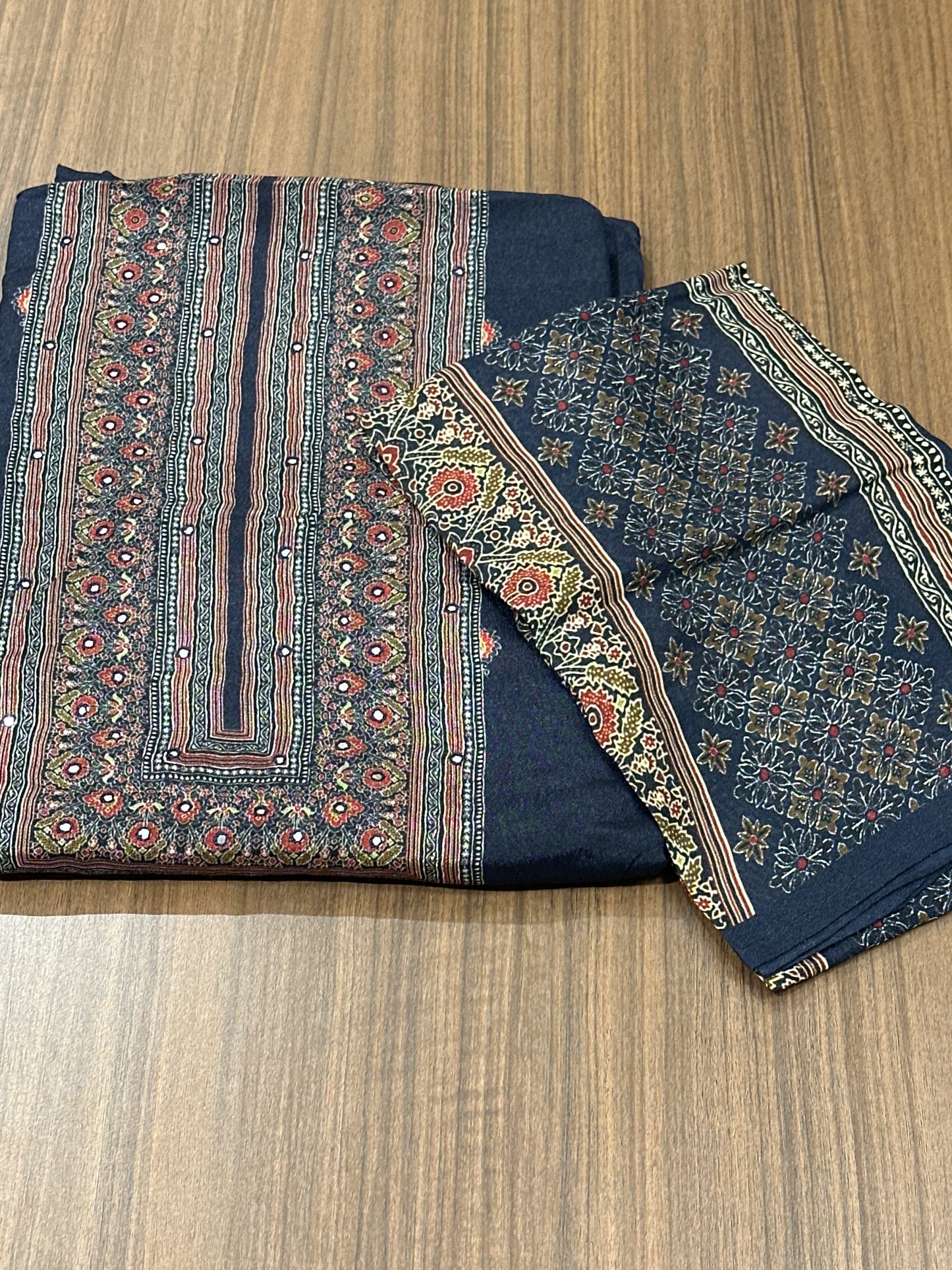 OFFER SALES UNSTITCHED SALWAR SUITS -  IHA 33721