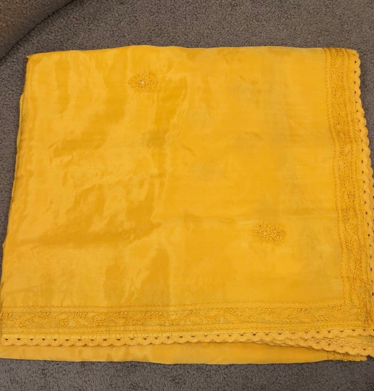 LUCKNOWI CHIKANKARI SAREES - IHA 33000