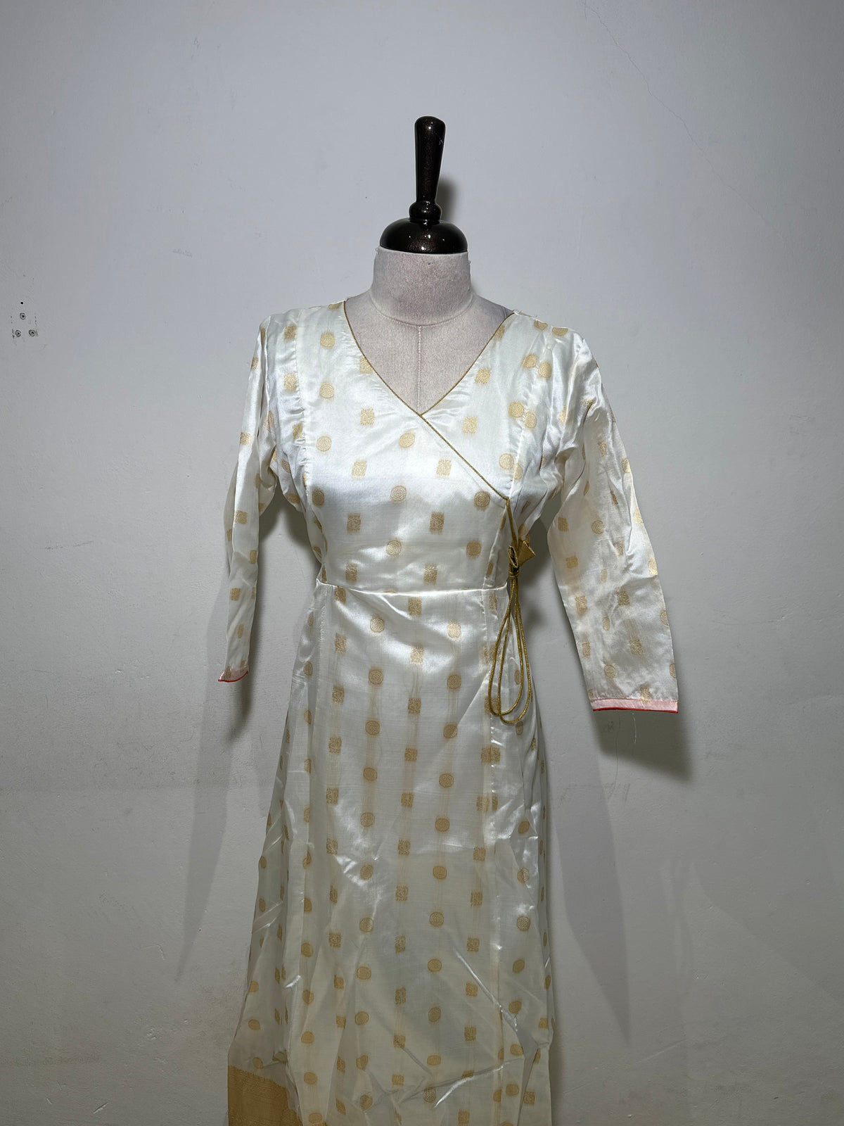 OFFER SALES TOP'S - IHA 35166